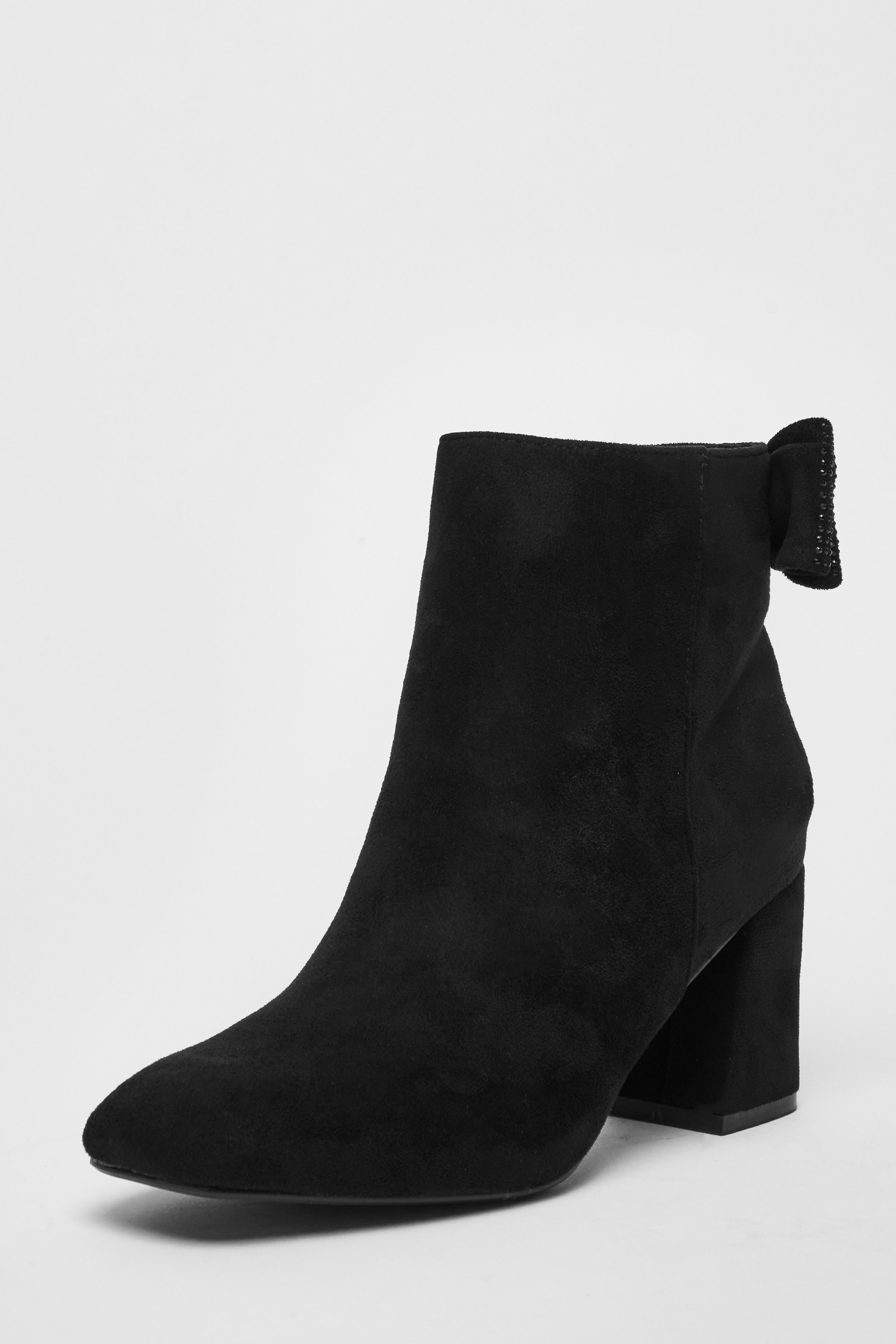 Quiz block heel ankle boots hotsell