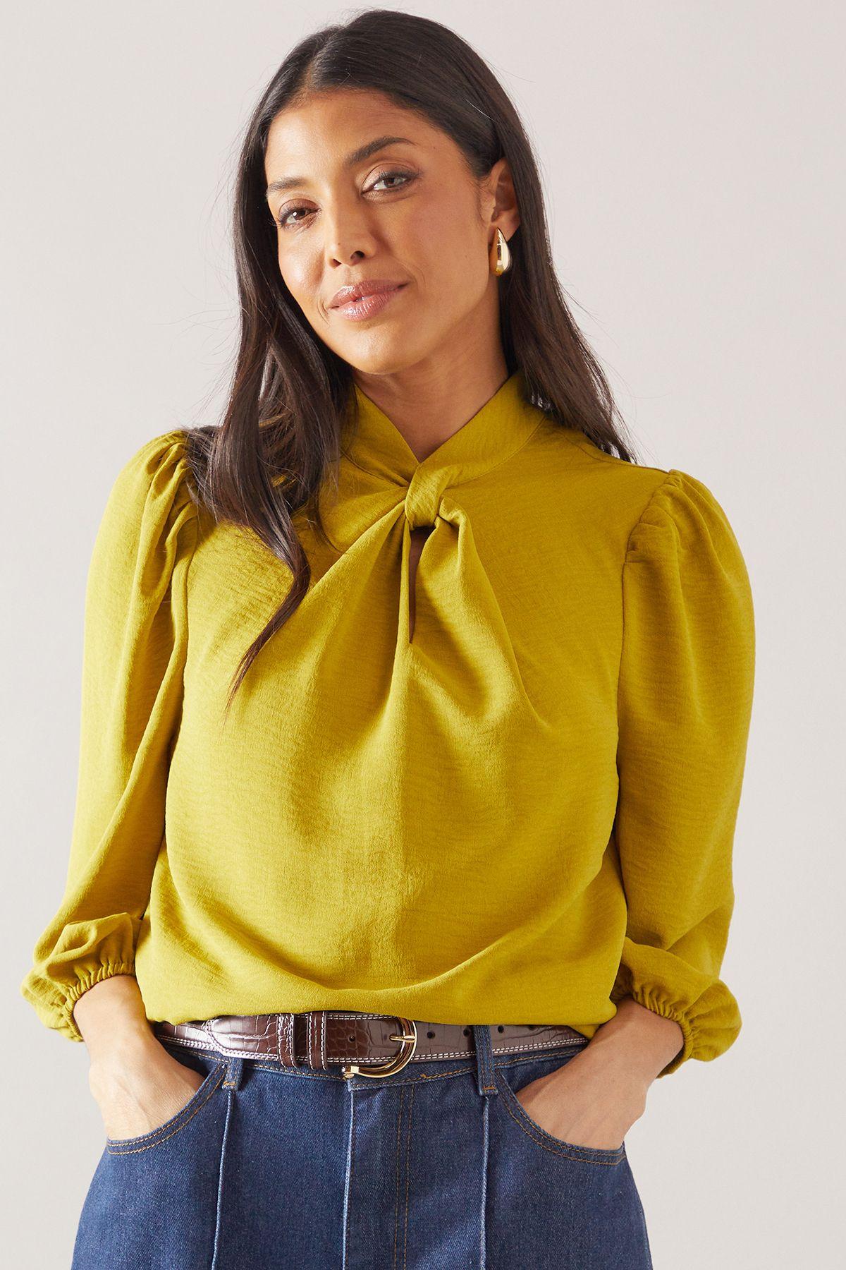 wallis yellow top