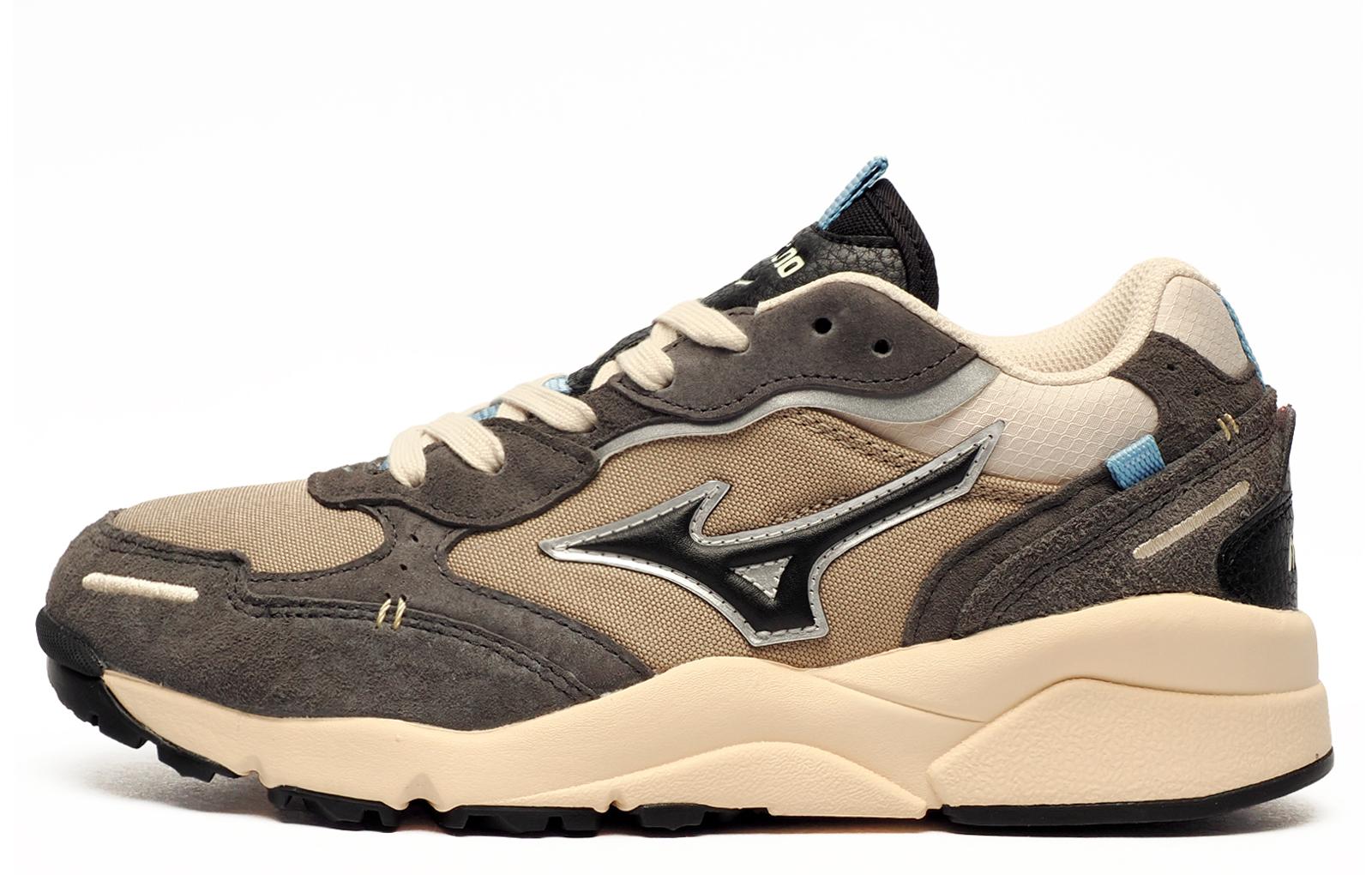 Mizuno Sky Medal Beta Trainers in Black for Men Lyst UK