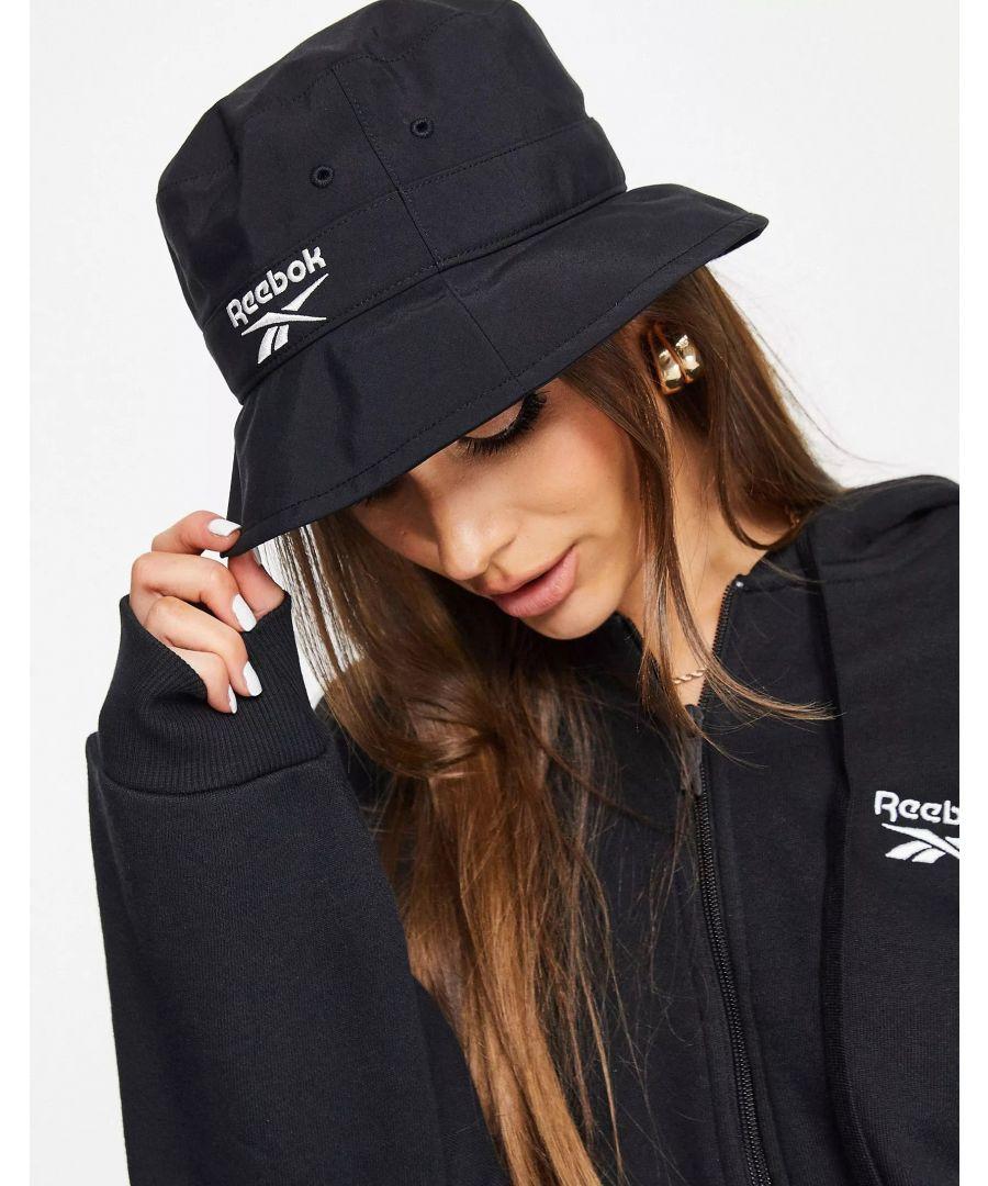 Reebok logo hat hotsell