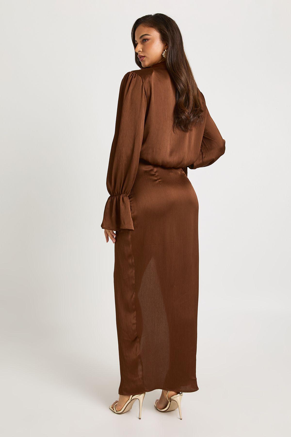 boohoo brown satin dress Ladies Dresses Split Sleeve Boohoo Twist Front Split Maxi Dress In Lyst Color:Rose Red Floral #LMFGIRLSONHOLIDAY while the twisted waist Black Polka Dot Wedding
