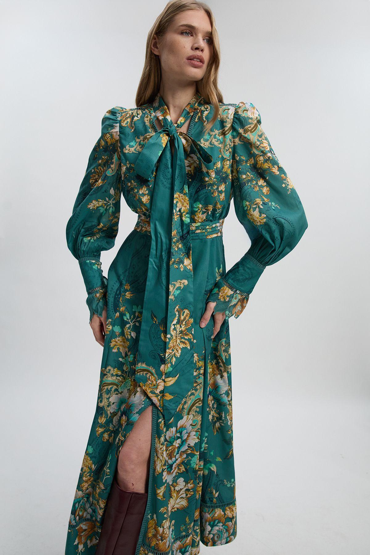 Karen Millen Voile Floral Border Print Woven Maxi Dress With Ladder Lace Trim in Green | Lyst UK Karen Millen Voile Floral Border Print Woven Maxi Dress With Ladder Lace Trim in Green | Lyst UK