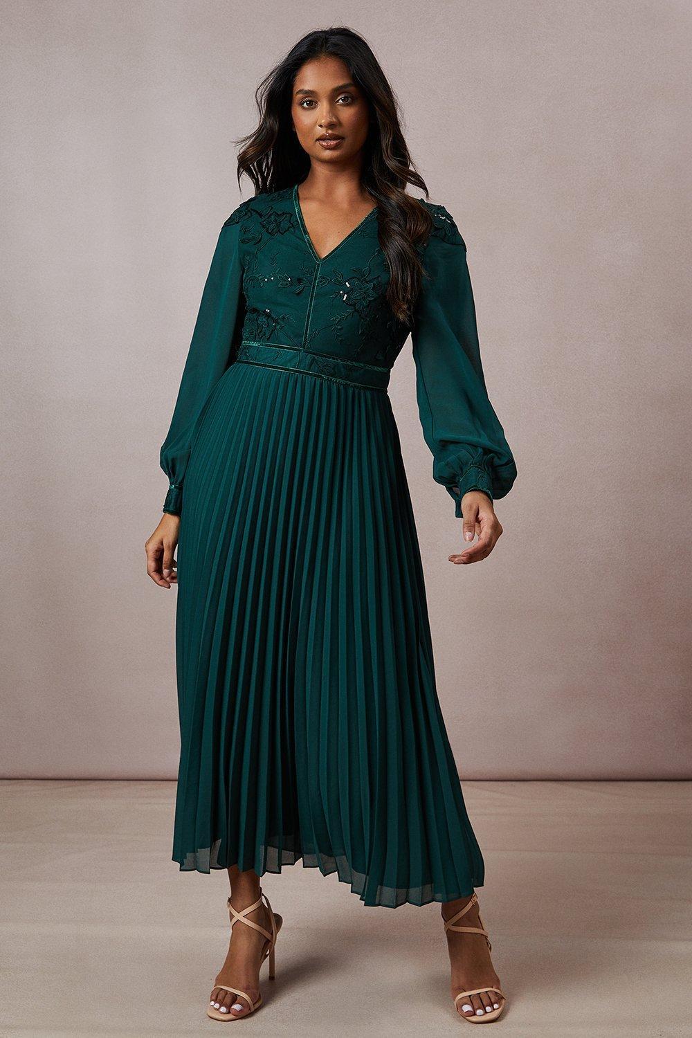 Womens Dresses Petite Midi Pleated Dress Oasis Occasion Floral Organza  Pleated Midi Dress In Green Lyst UK