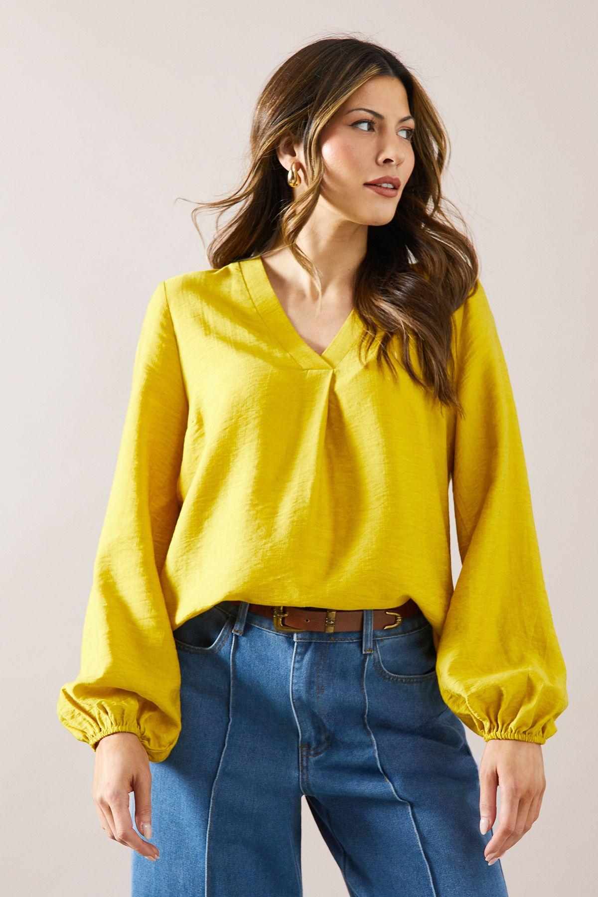 wallis yellow tops