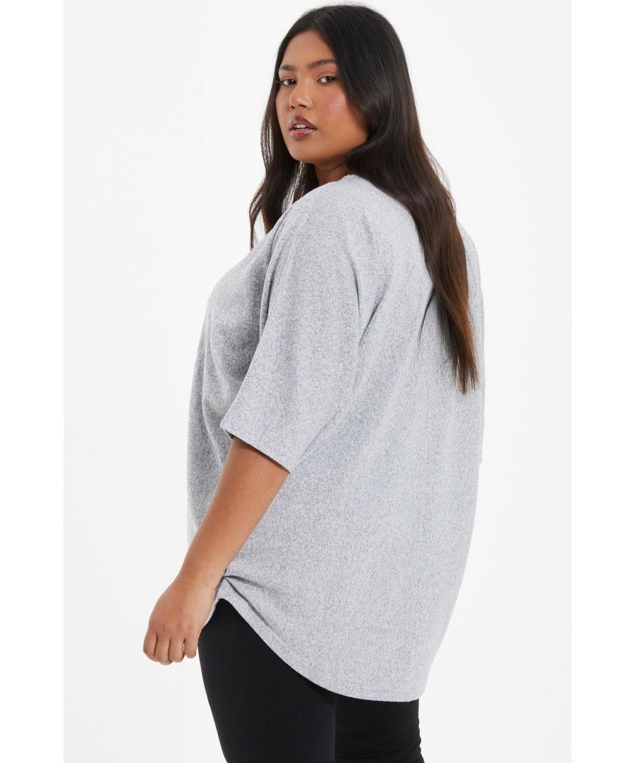 Quiz store batwing top