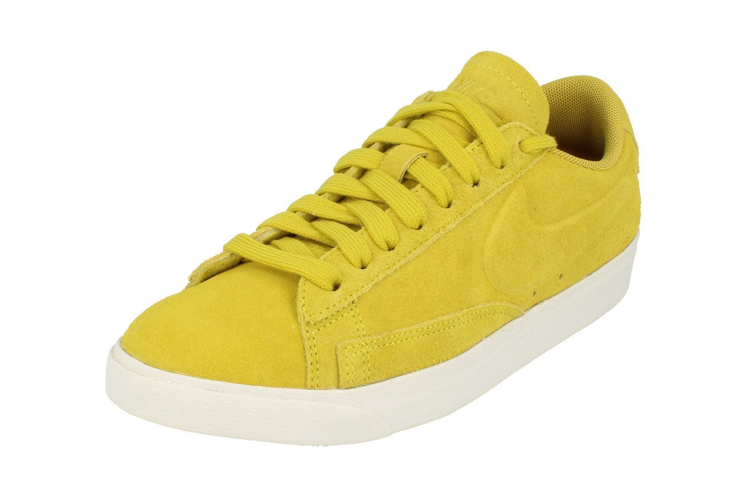 Nike Blazer Low Sd Trainers in Yellow Lyst UK