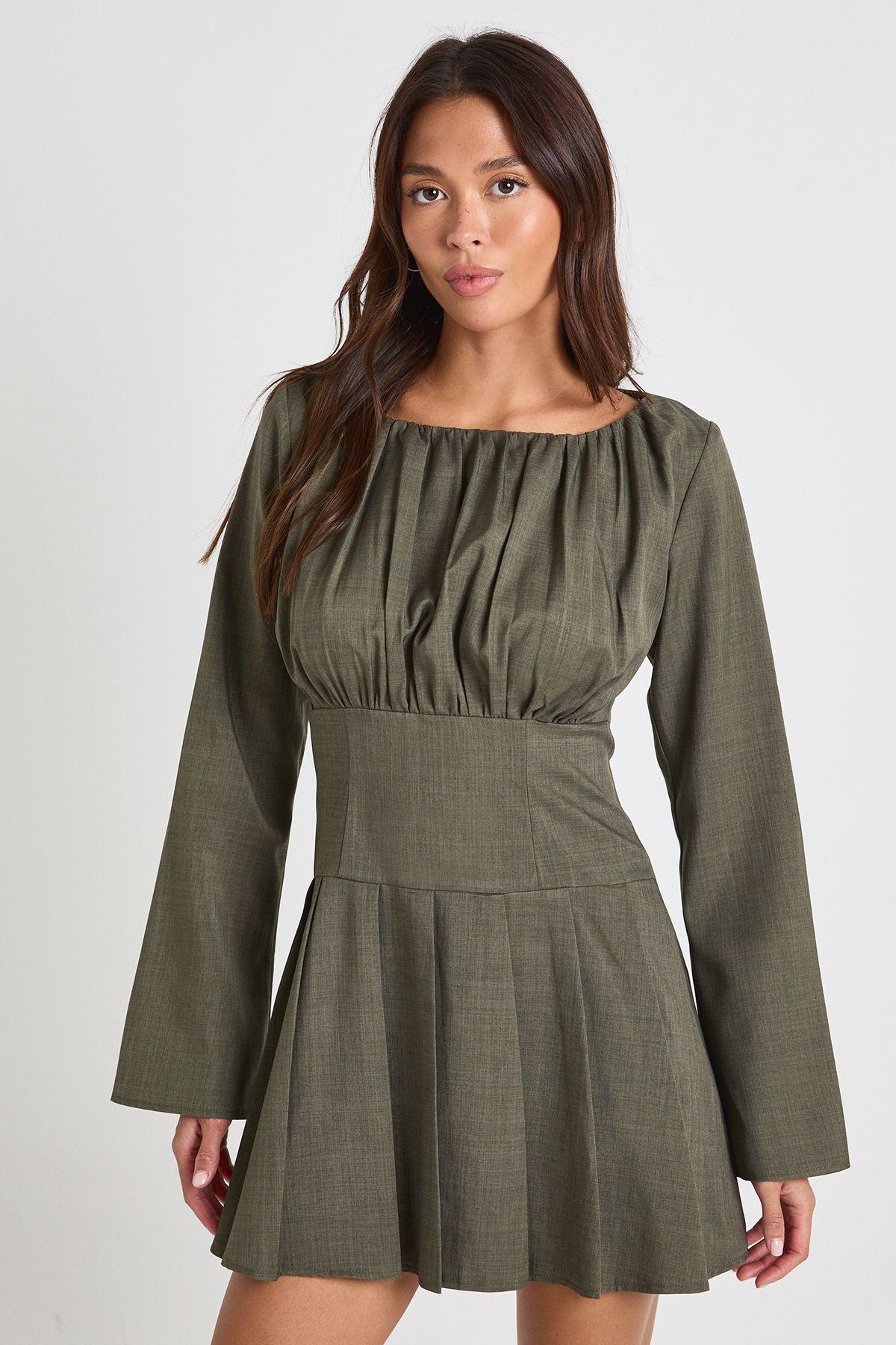dark green long sleeve skater dress American Apparel | Dresses | American Apparel Dark Green Velvet Plunge Neck Skater  Long Sleeve Mini Dress Xs