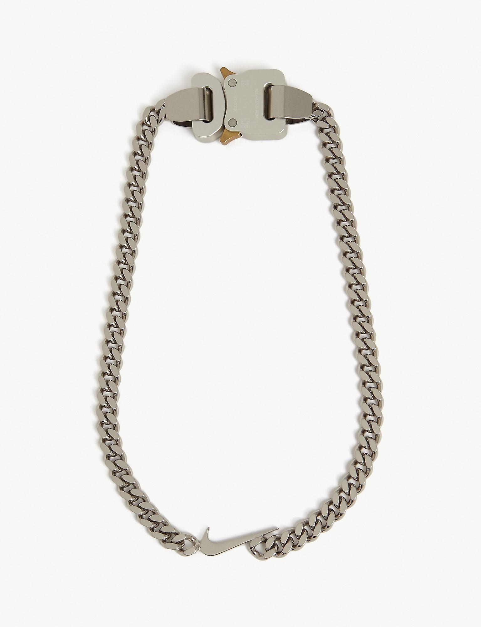 1017 ALYX 9SM Nike Hero Chain Necklace in Silver (Metallic) | Lyst Canada