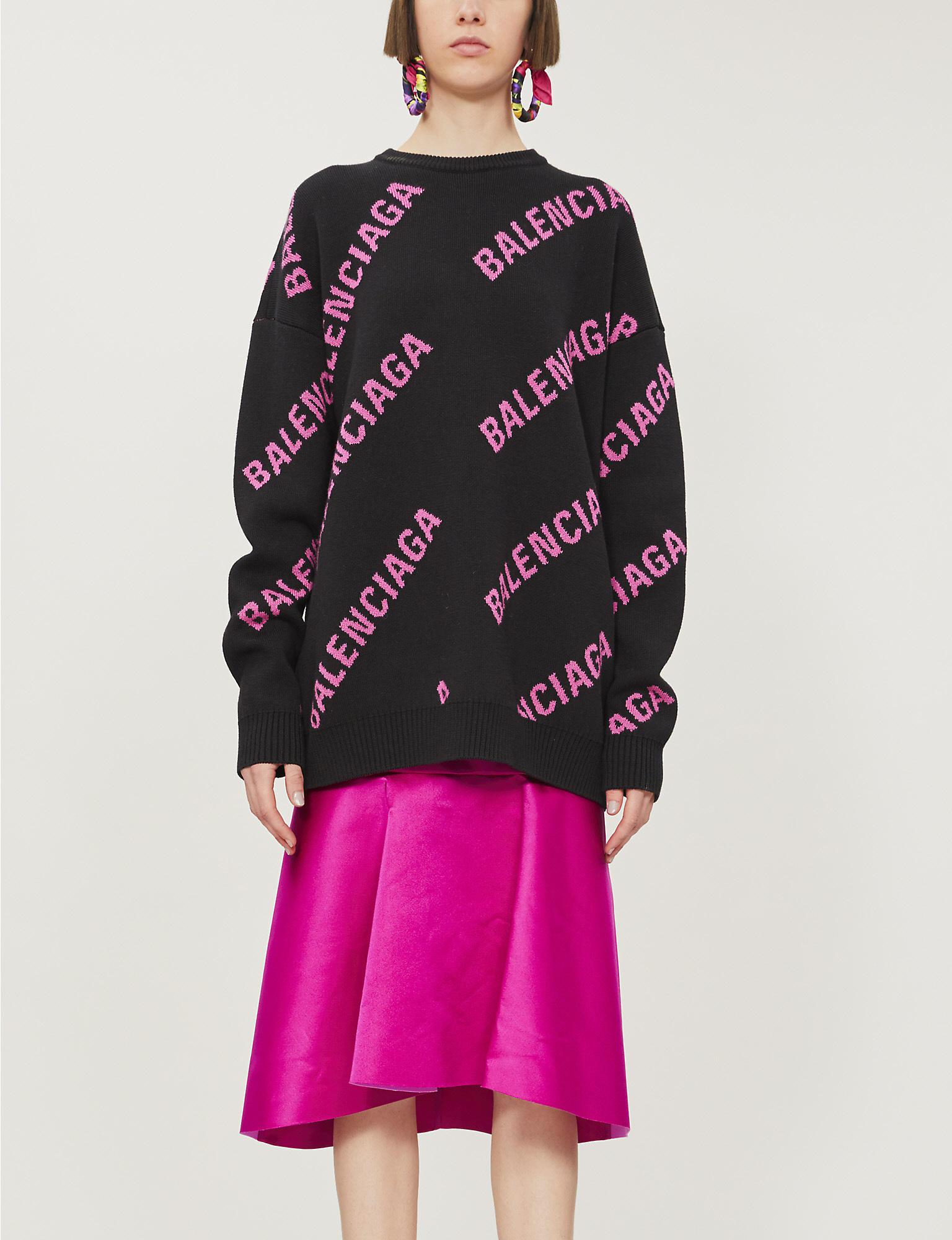 Balenciaga Allover Logo Wool-blend Sweater in Pink | Lyst Canada