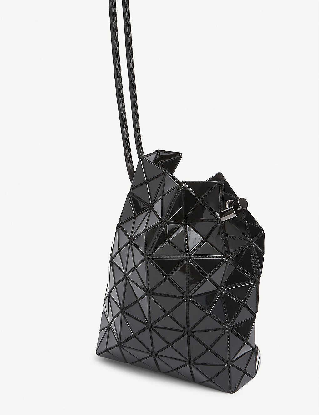 Bao Bao Issey Miyake Synthetic Wring Gloss Bucket Bag in Black - Lyst