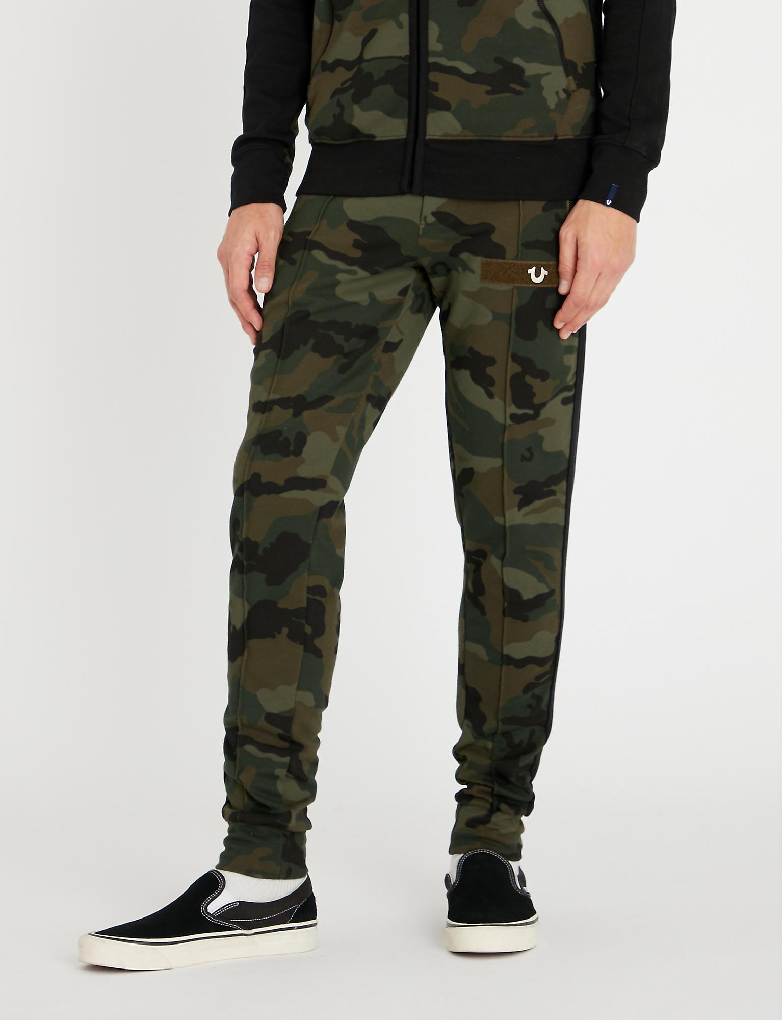 camo jogging bottoms