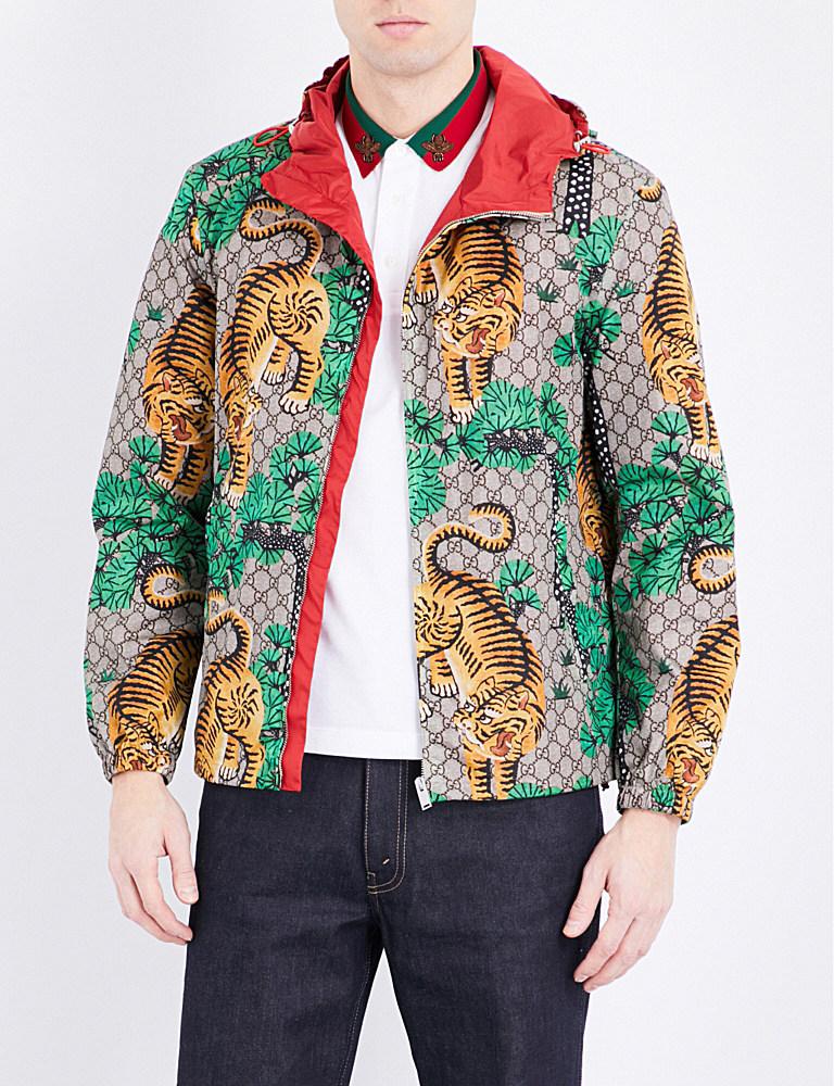 Alarmerende Børns dag damper Gucci Silk Tiger-print Shell Jacket for Men - Lyst