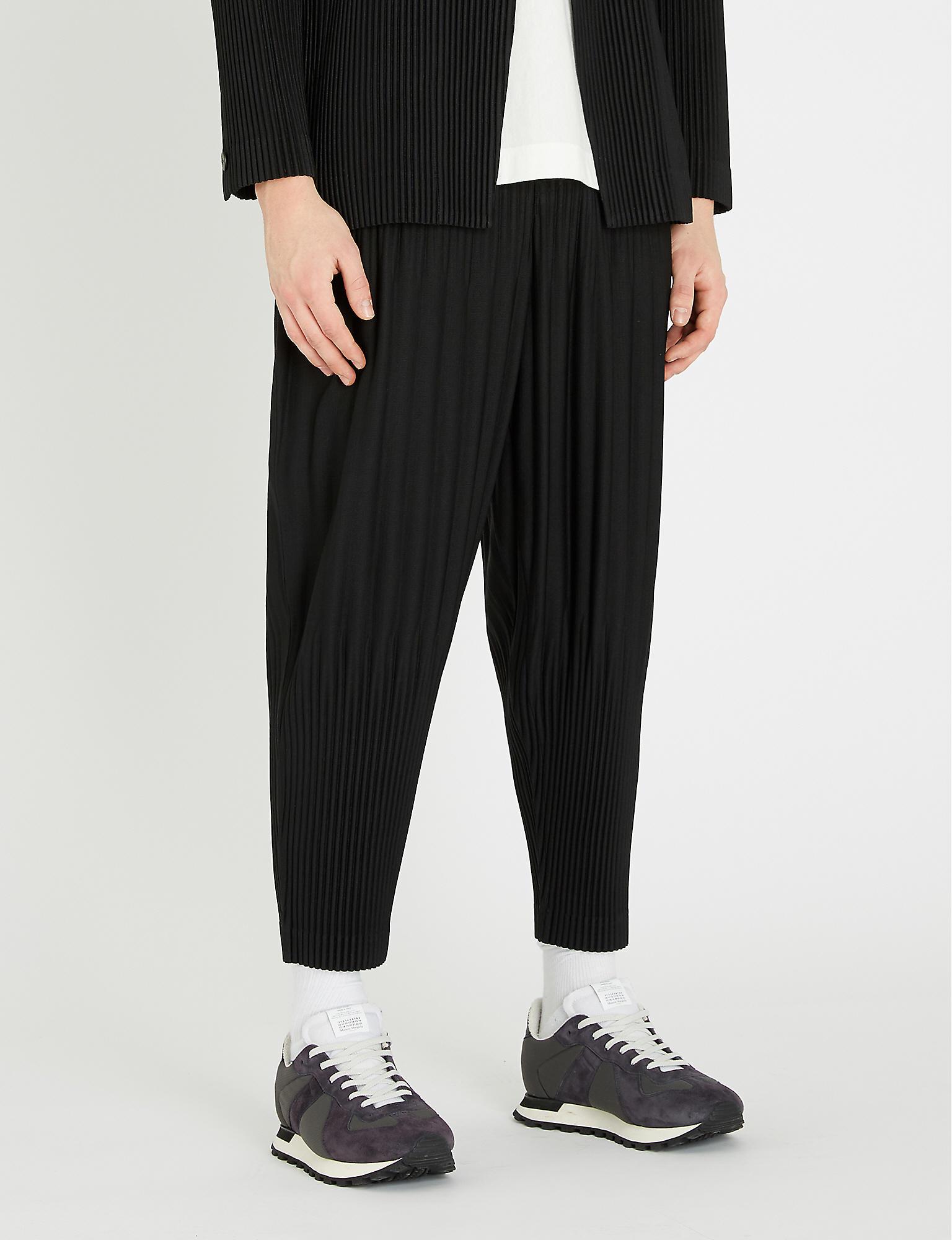 Homme Plissé Issey Miyake Balloon Loose-fit Pleated Trousers in Black for  Men | Lyst