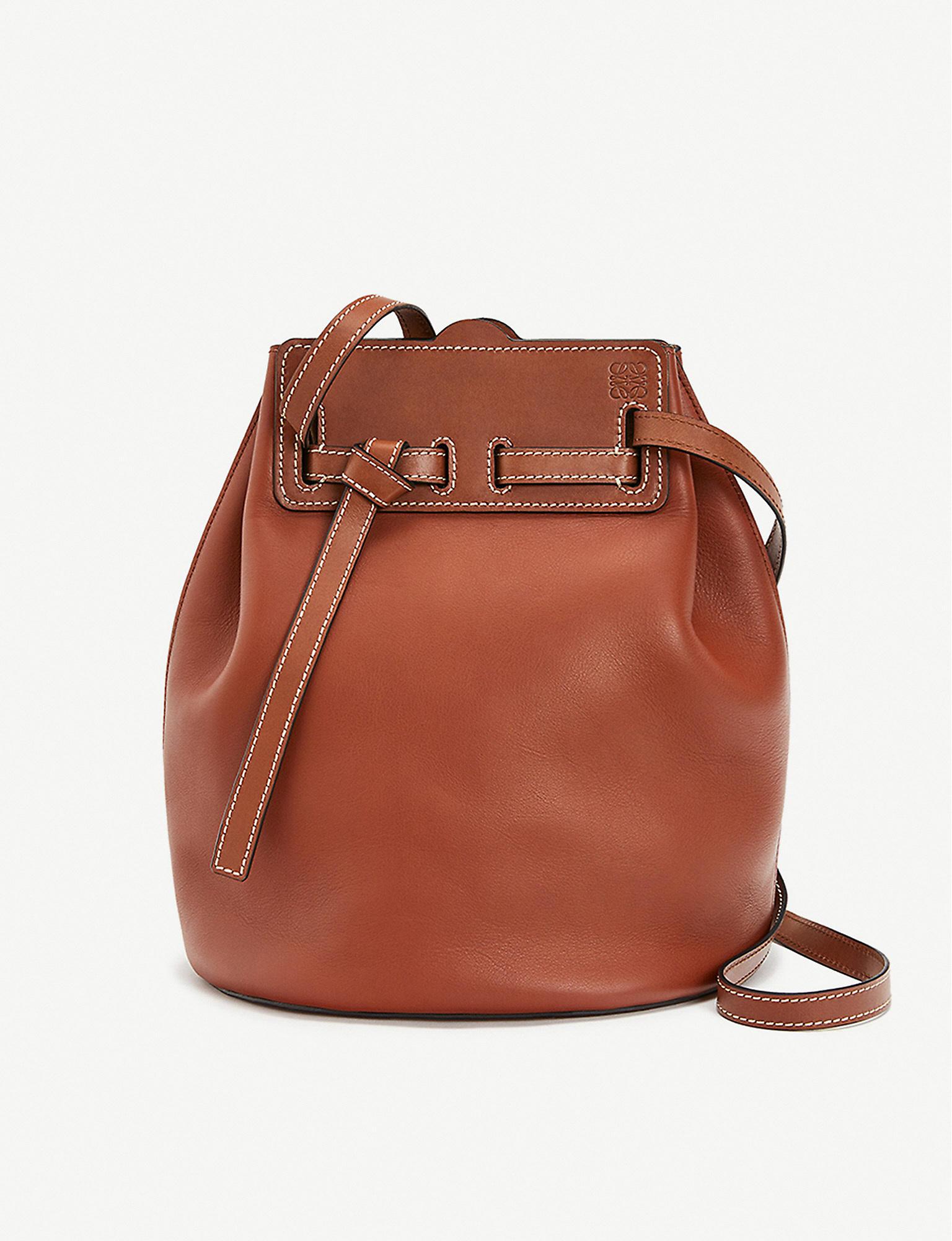 Loewe Lazo Leather Bucket Bag in Dark Taupe/Tan (Brown) - Save 33% - Lyst