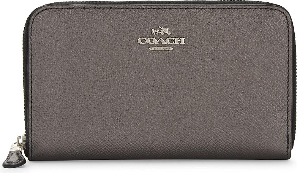 COACH Medium Zip Around Wallet in Gray - Lyst