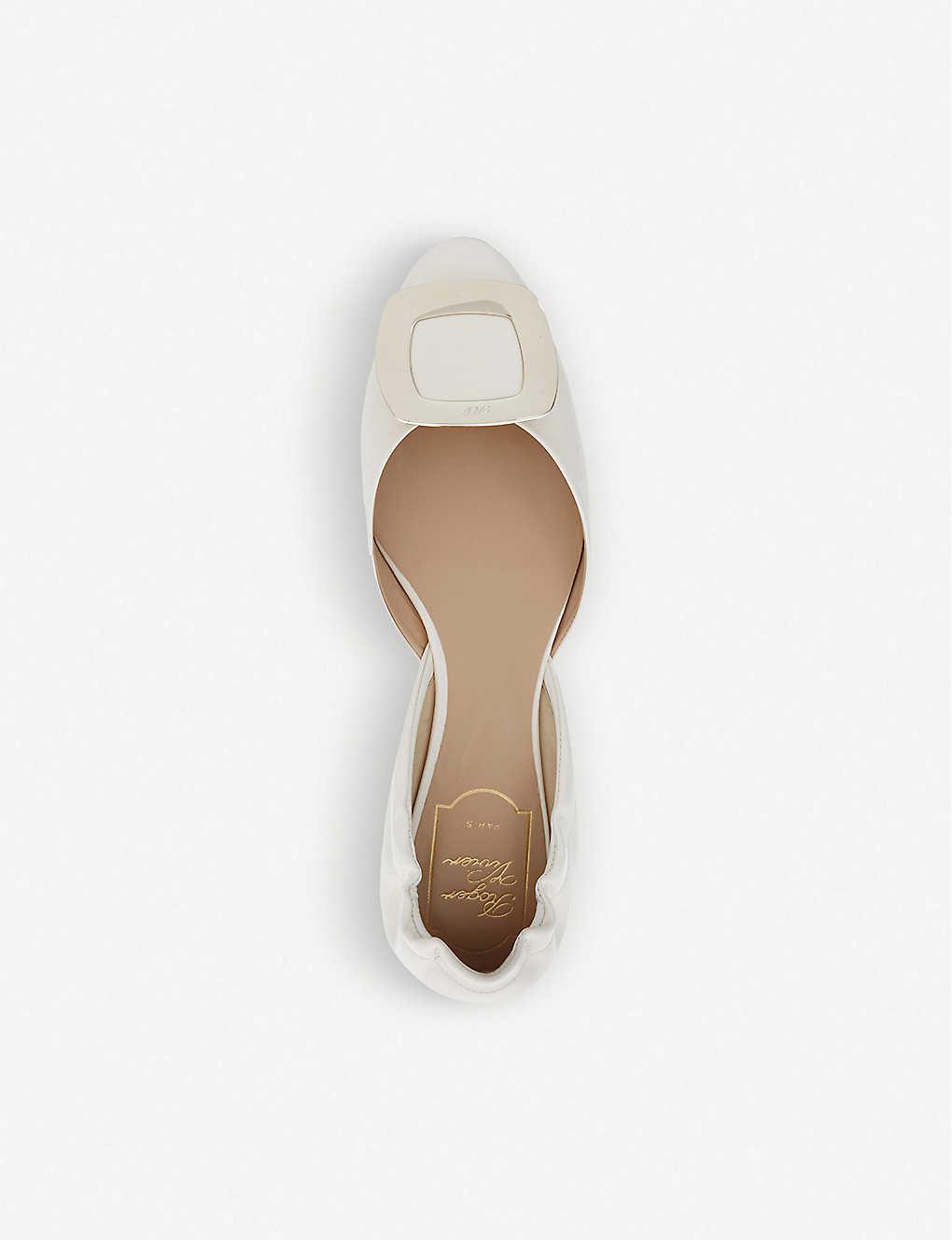 roger vivier chips flats