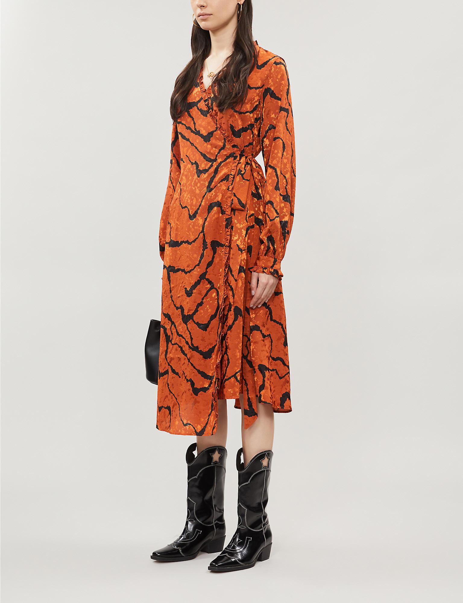 Gestuz Aylin Ripple-print Satin Midi Dress in Orange - Lyst