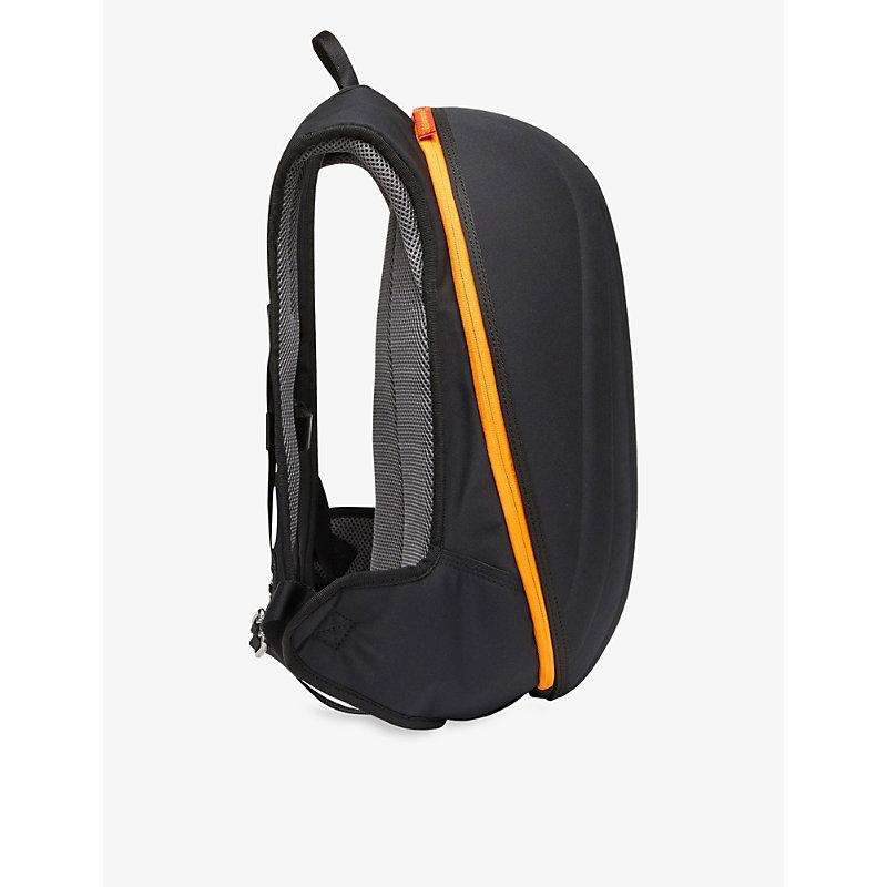 1DR-POD SLING BAG Man: Hard shell sling backpack
