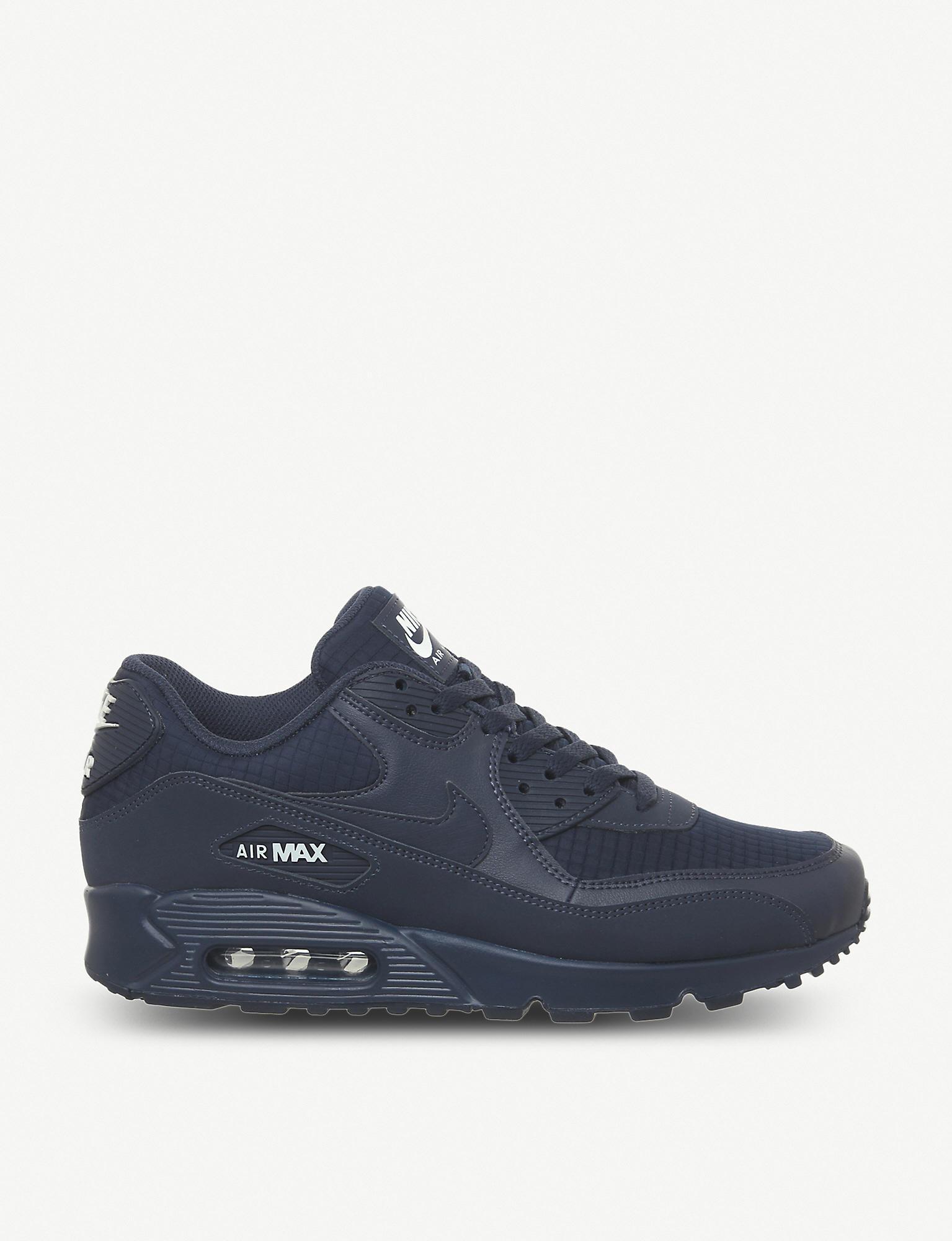 navy and white air max 90