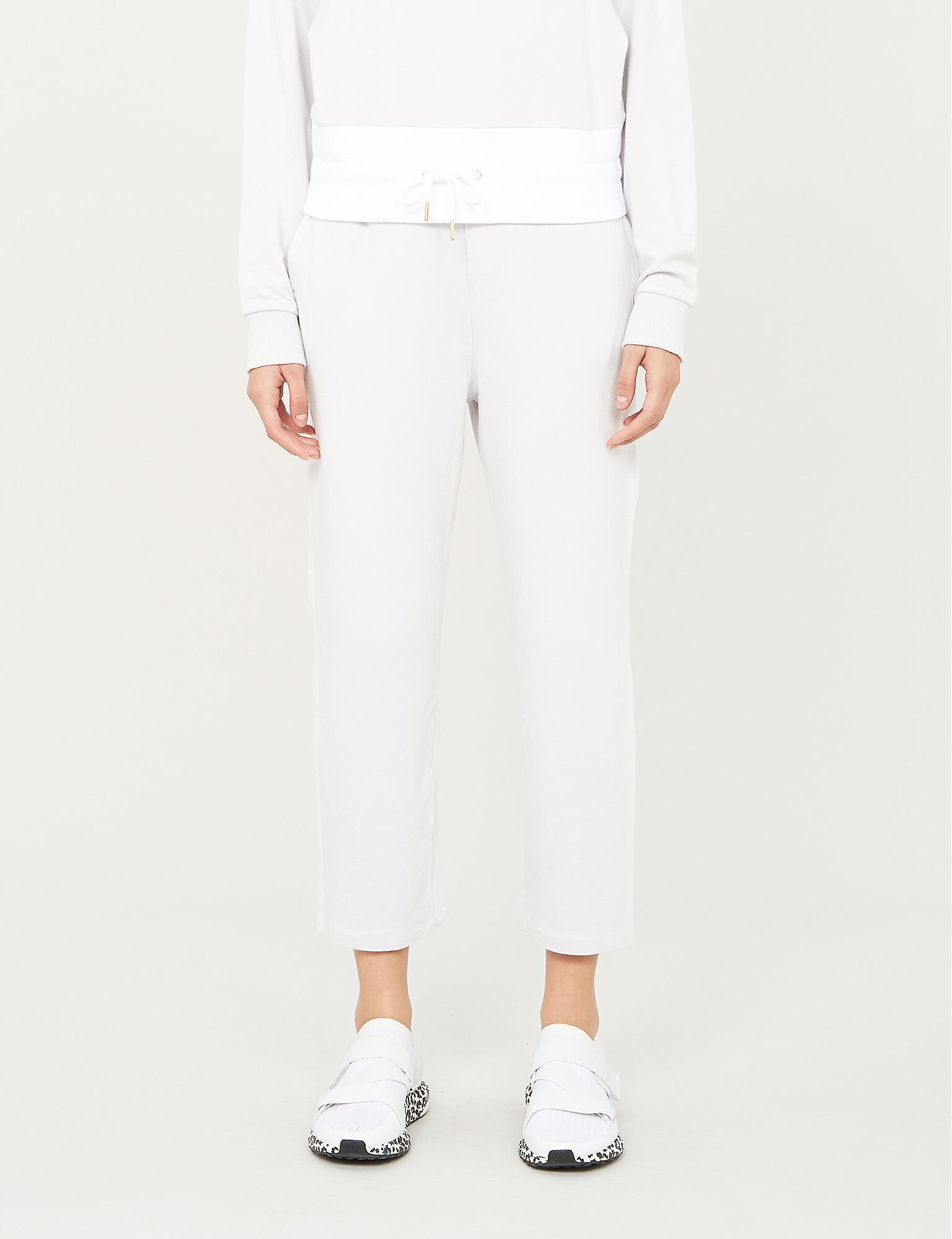 cropped jogging bottoms