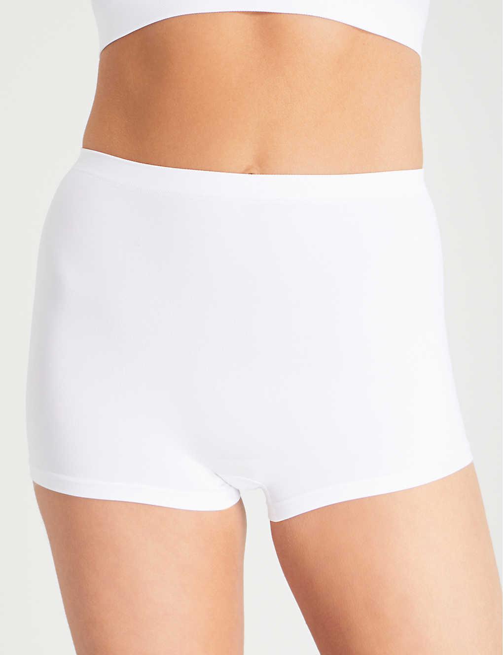 Hanro Cotton Touch Feeling Microfiber Boy Shorts in White (Black) - Lyst