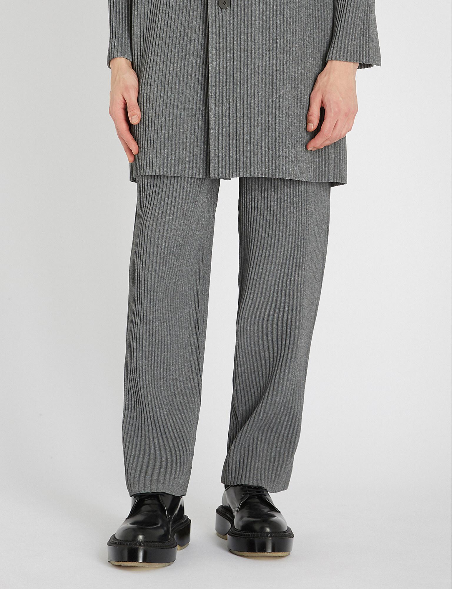 grey pleated trousers mens