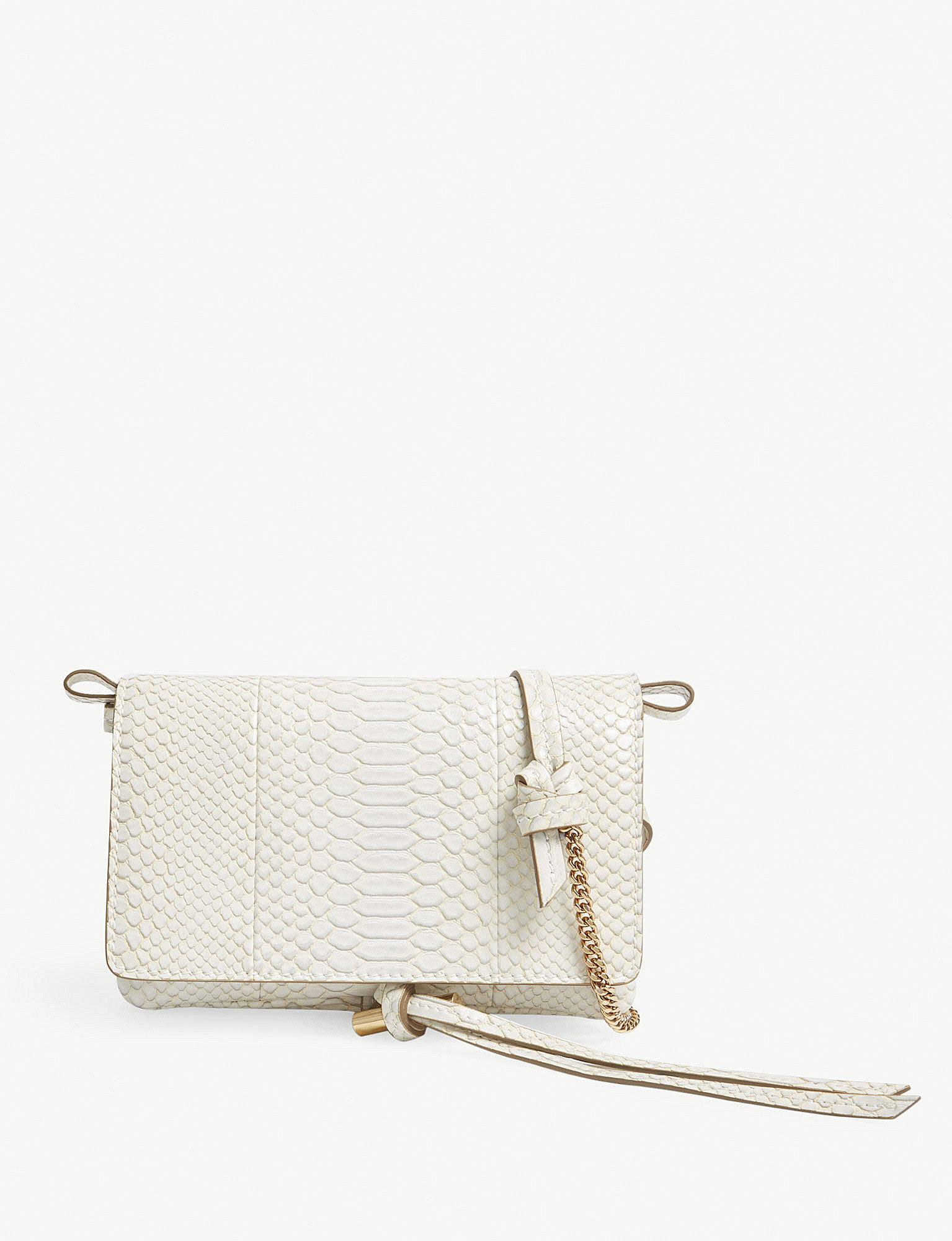 flo small shoulder bag