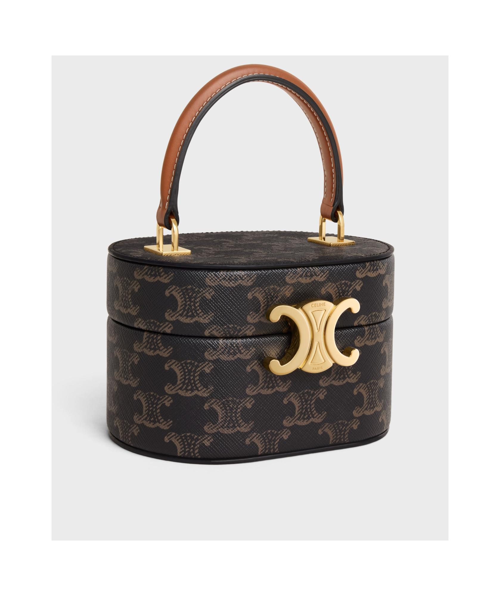 ハンドバッグ TRIOMPHE OVAL BOX IN TRIOMPHE CANVAS AND CALFSKIN Celine Triomphe Oval Box in Black | Lyst