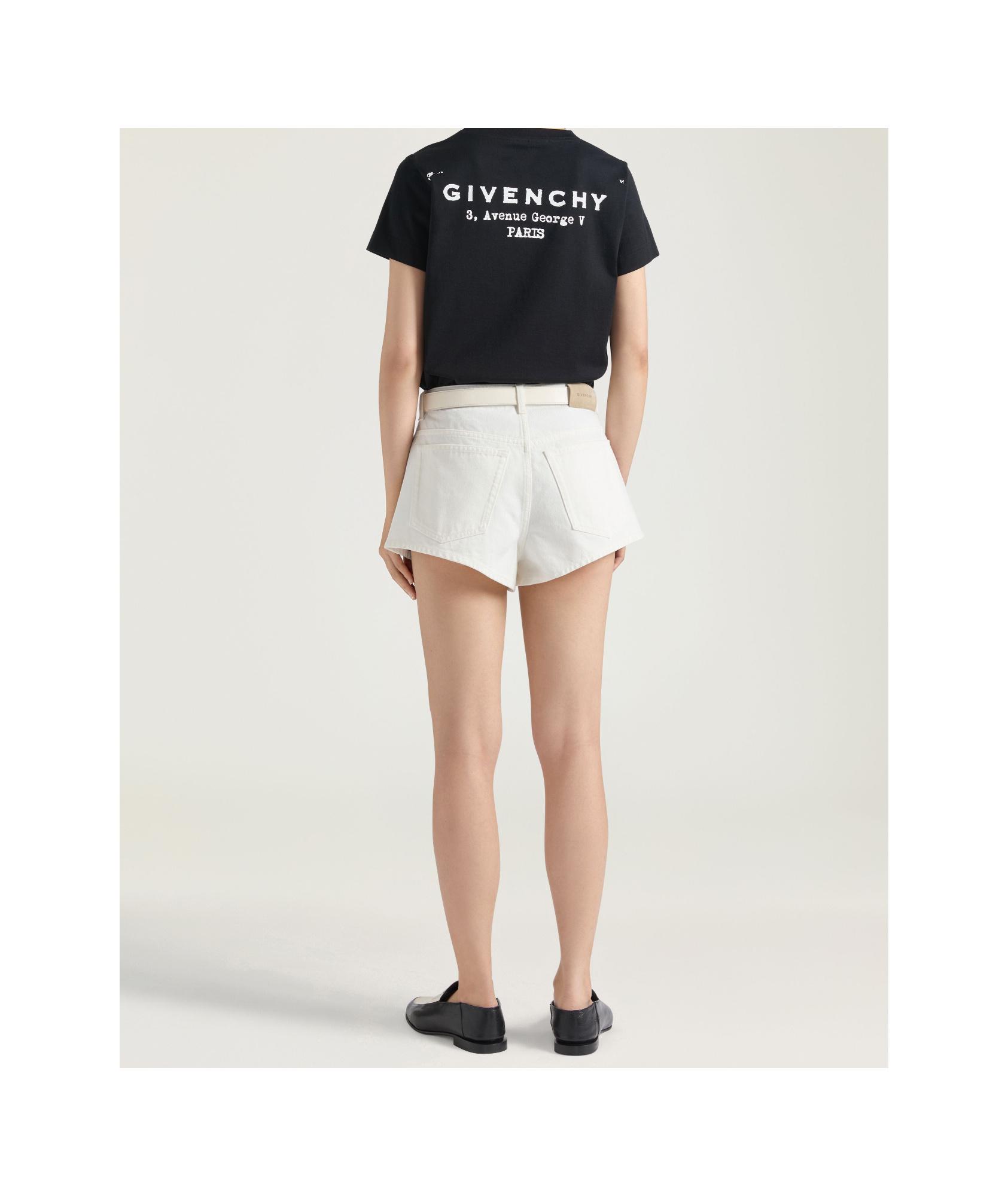 ショートパンツ GIVENCHY Women Shorts  Burmudas BW515714X0 100 WHITE GIVENCHY Shorts 1 Item. Shop Online in New York and LA