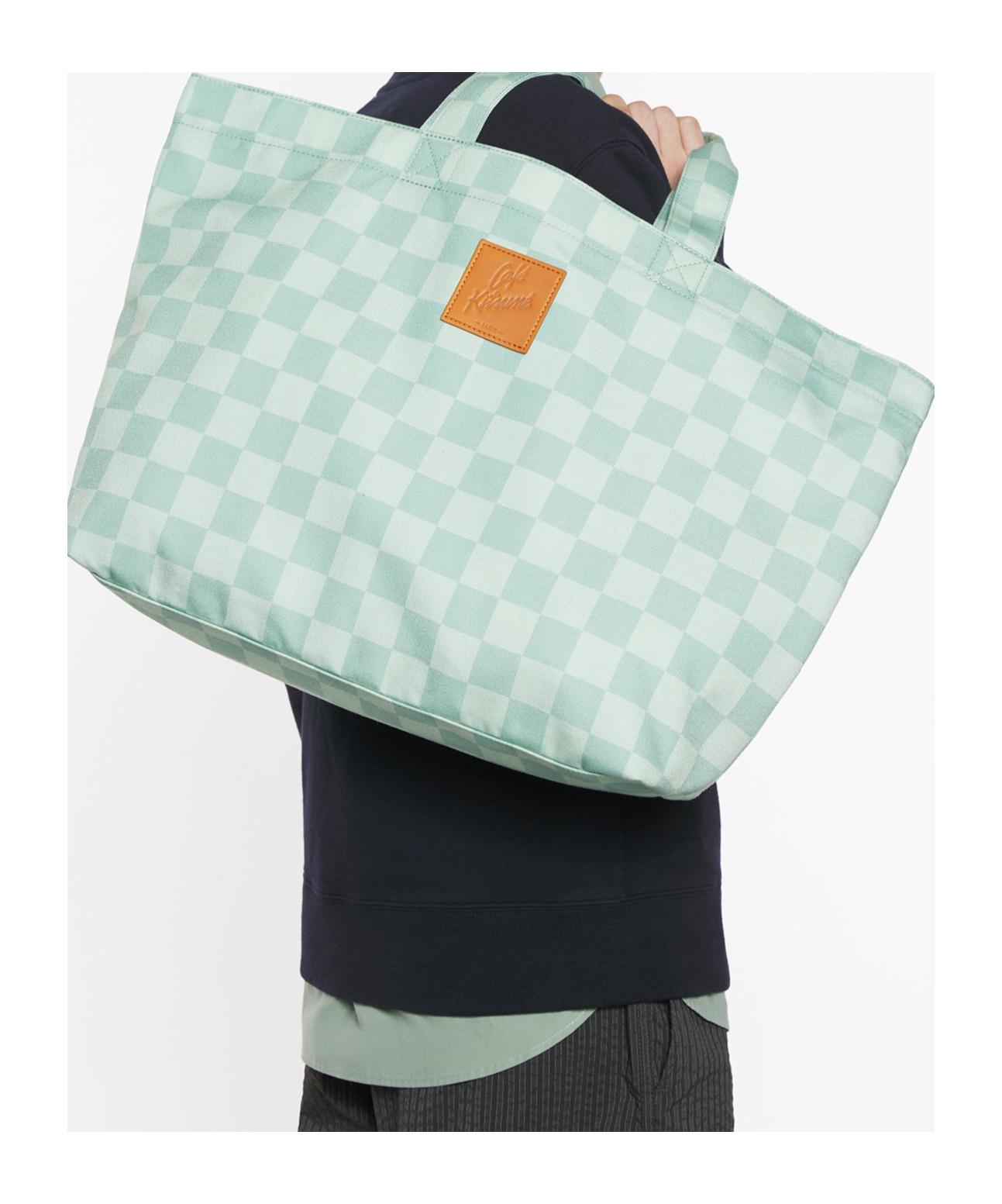 メゾン キツネ★Cafe Kitsune Checkerboard Maxi Tote Bag CAFÉ KITSUNÉ Maxi Checkerboard Tote Bag | Green | FARFETCH