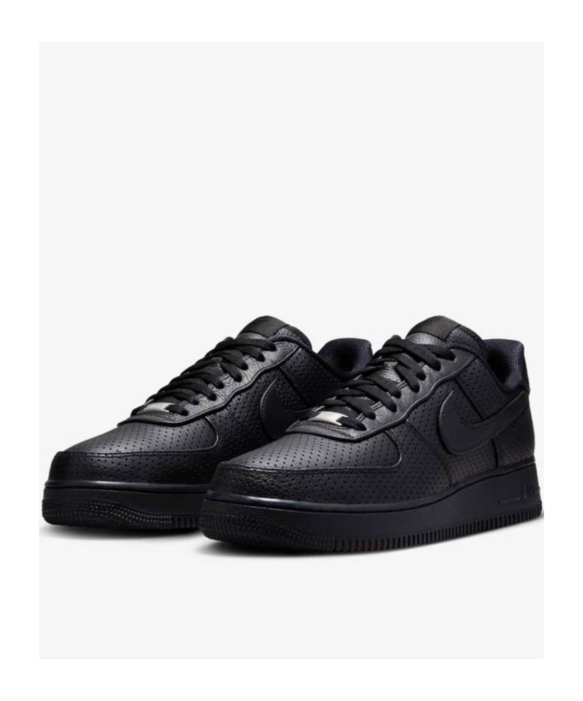 Low top black forces best sale