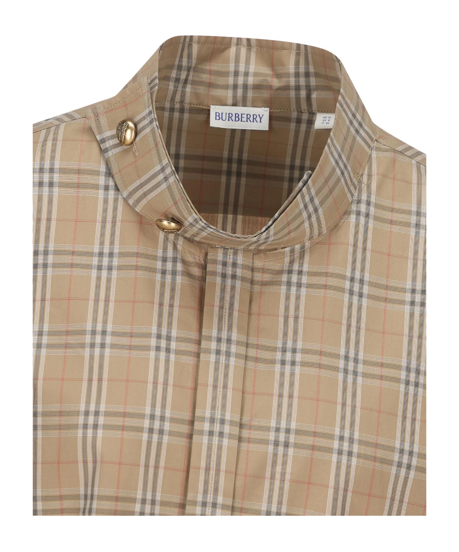 burberry--Sleeveless-Vest.jpeg
