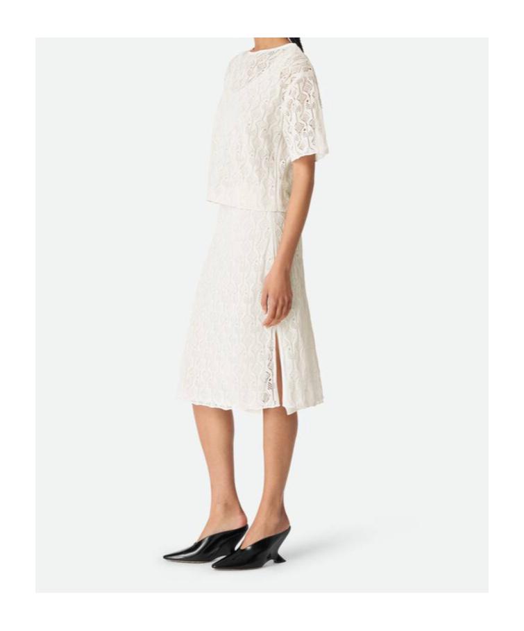 Tシャツ・カットソー BOTTEGA VENETA White Lace Fish Top Bottega Veneta Fish Lace Top in White | Lyst