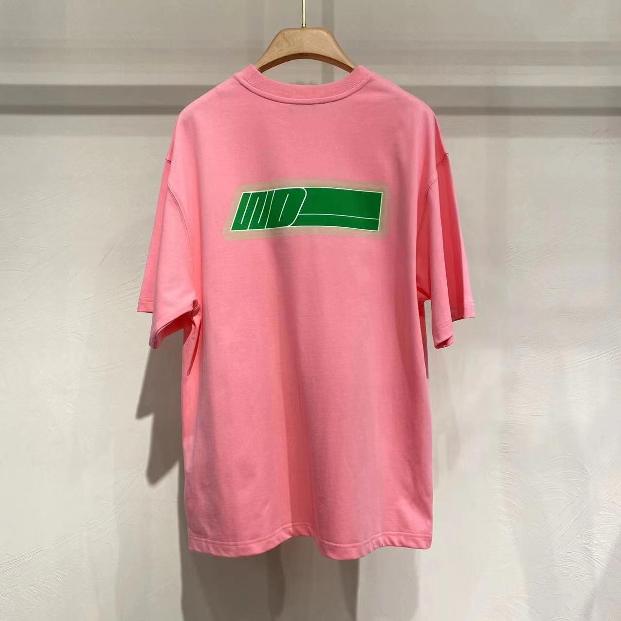 【関税込み】We11done ブラック＆ピンク ロゴ ボーダー Tシャツ We11done logo-print Oversized T-shirt | Black | FARFETCH