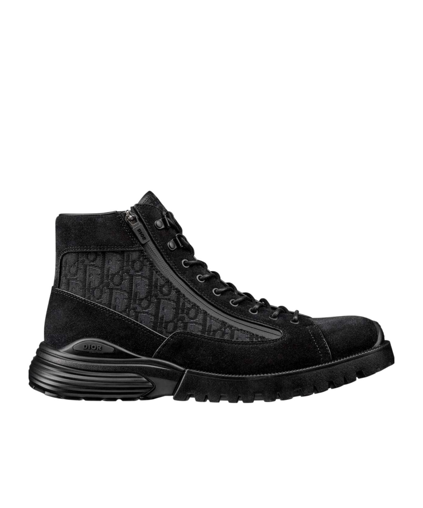 dior-H969-Combat-Ankle-Boot.jpeg dior-H969-Combat-Ankle-Boot.jpeg