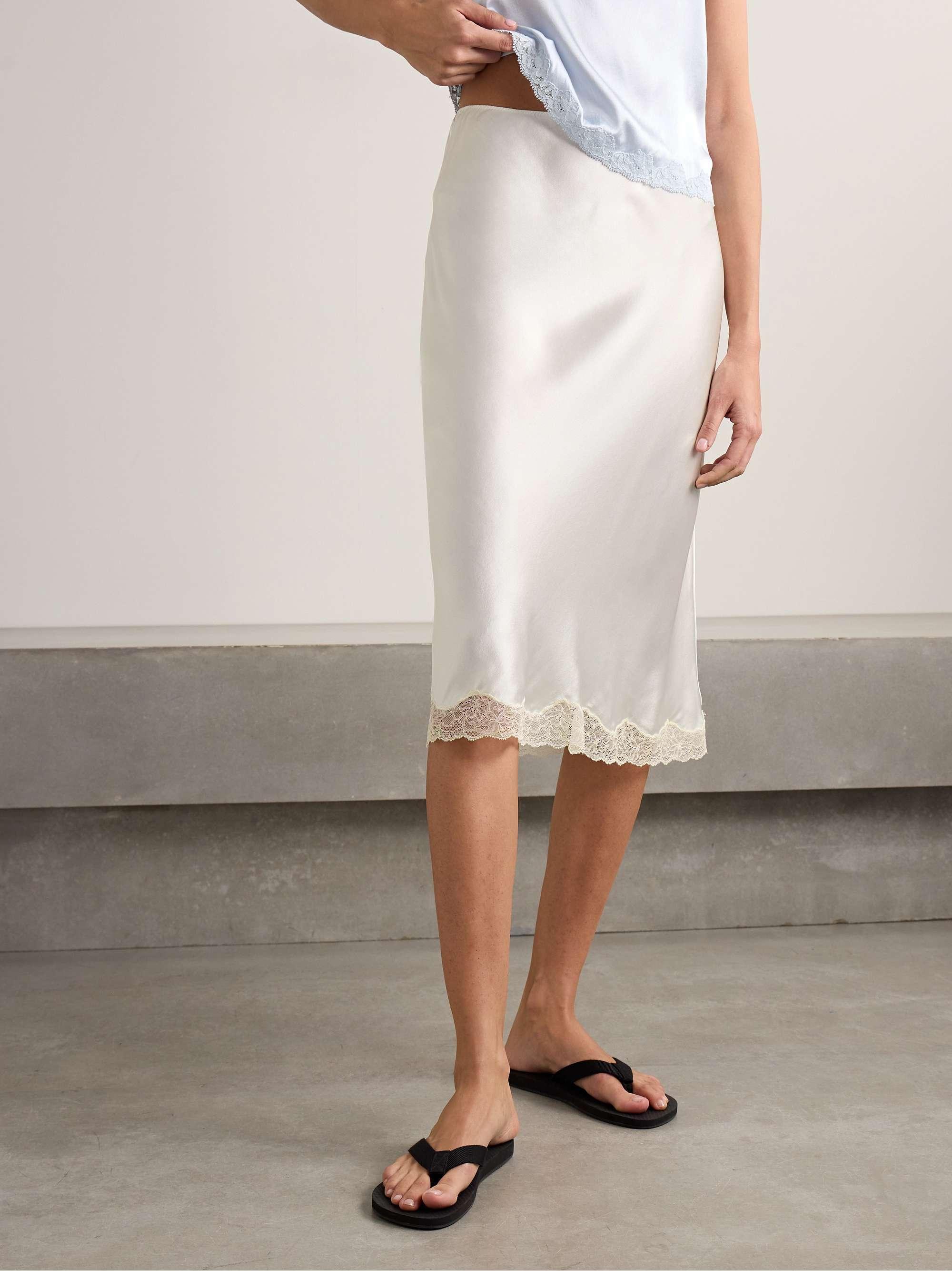 【in a row】Bridie Lace Slit Skirt Skirts | Lace Ruched Split Maxi Skirt | boohoo