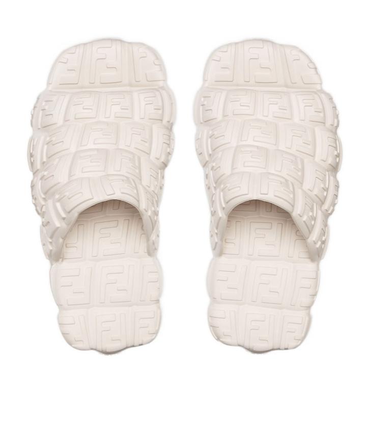 Fendi Logo Embossed Cloud Slides in Natural for Men | Lyst display picture 2