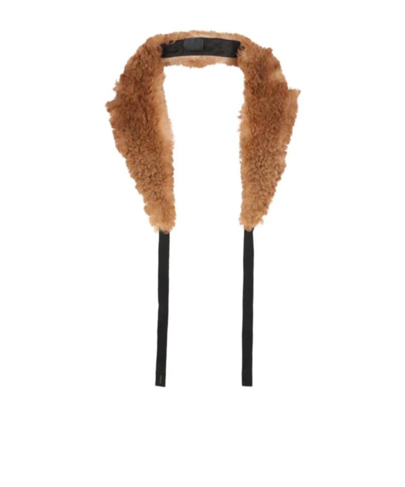 その他 Prada Shearling shawl with tie Women's Prada Scarves and mufflers | Lyst