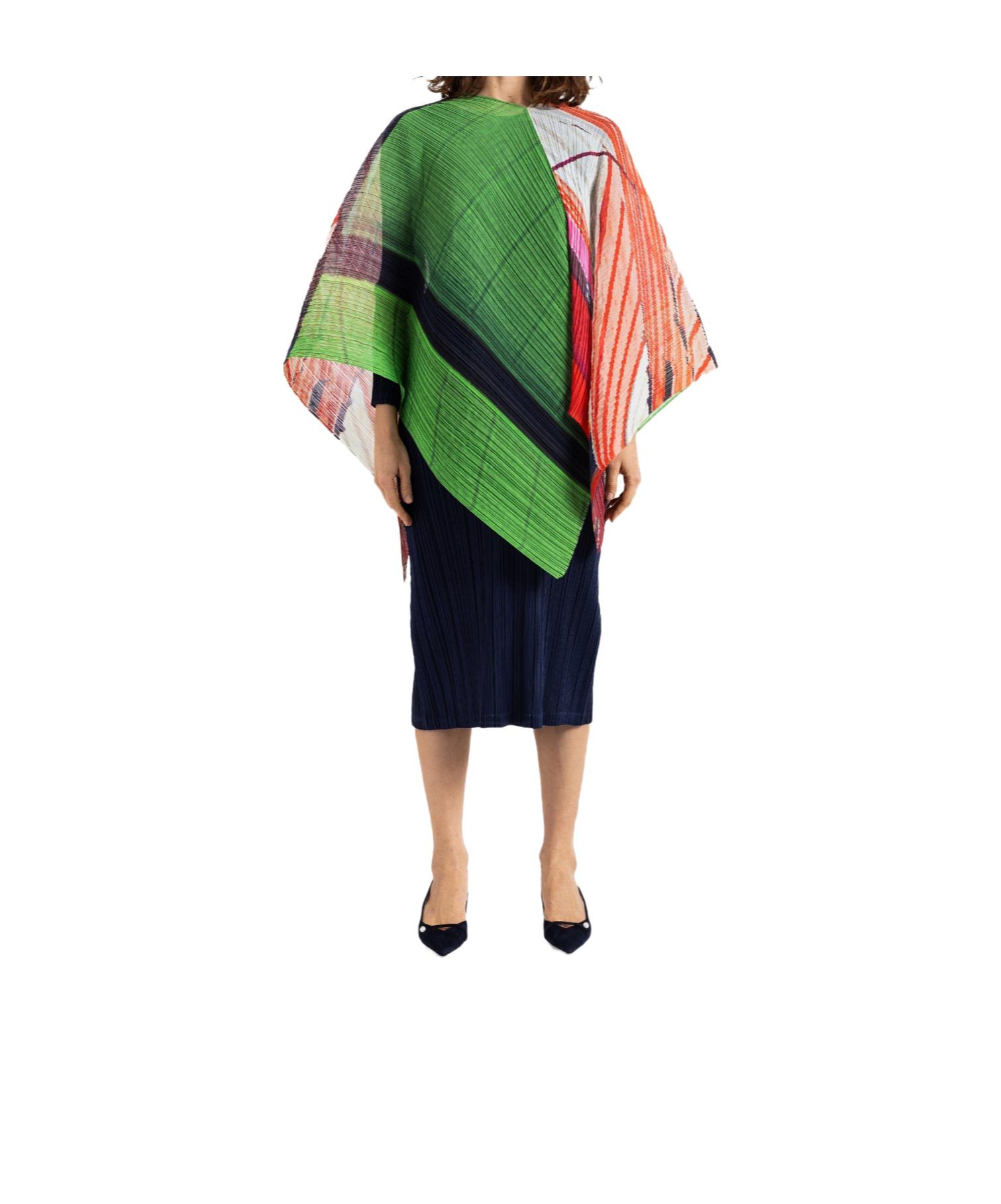Pleats Please Issey Miyake Scarves and mufflers for Women | Online