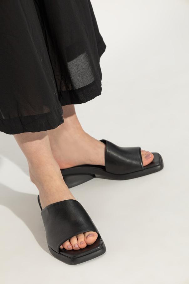 【Vic Matie'(ヴィック・マティ)】ミュール MULES Vic Matie Mules In White | ModeSens