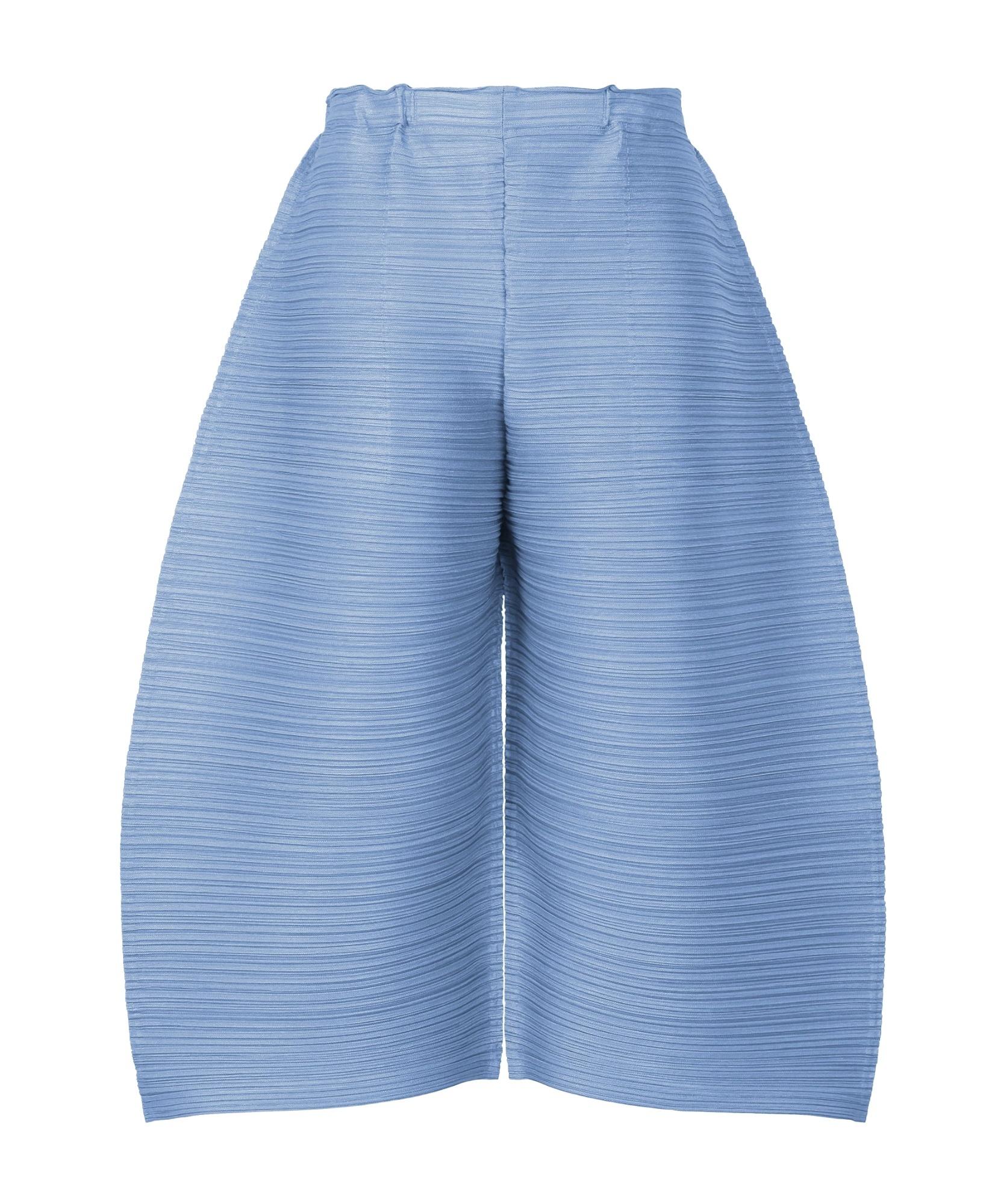 Pleats Please Issey Miyake Capri and cropped pants for Women