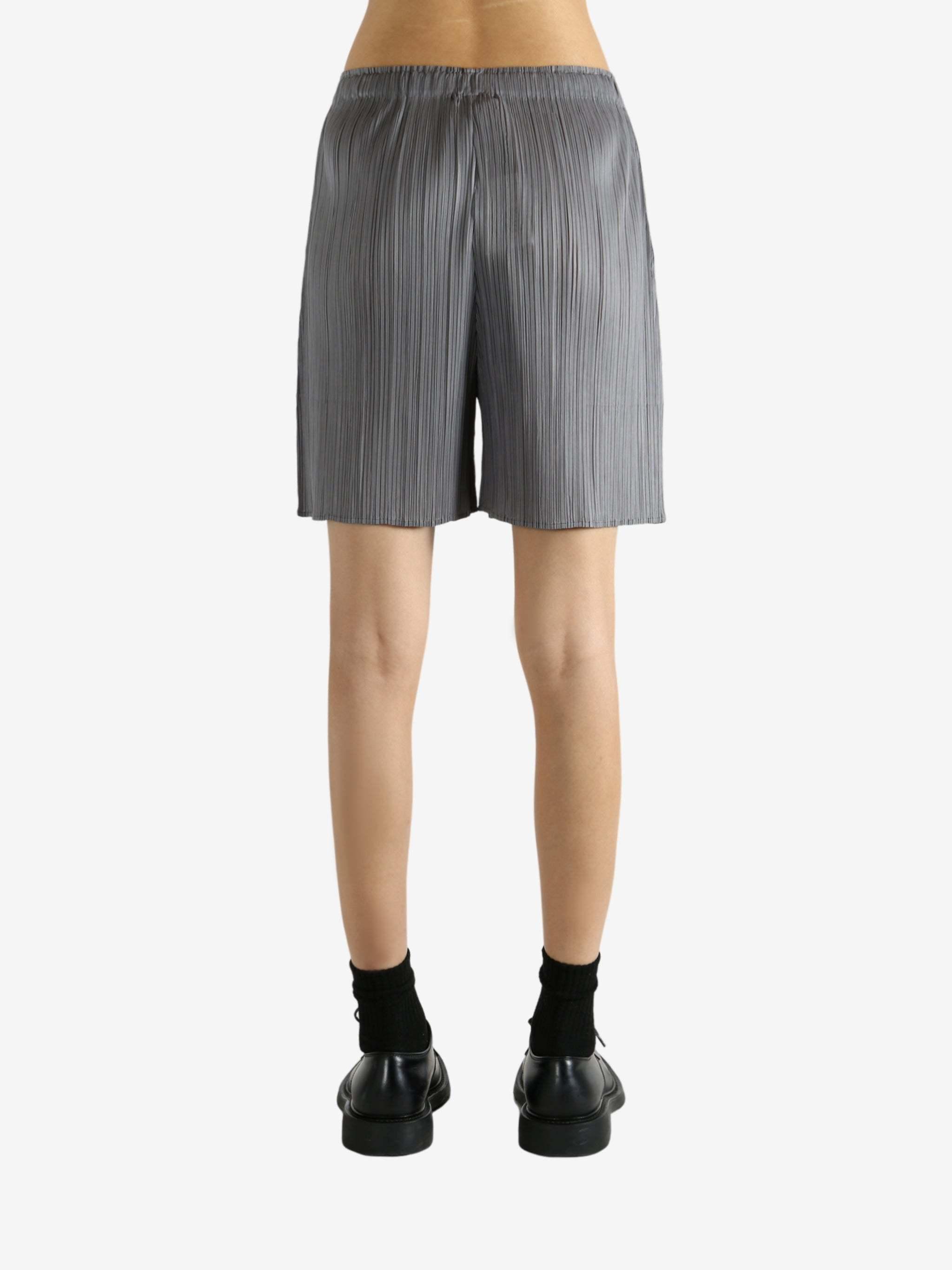 pleats please ショートパンツ Pleats Please Issey Miyake Shorts for Women | Online Sale up