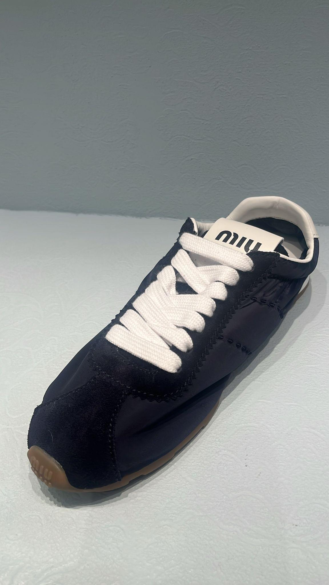 スニーカー MIUMIU NAVY BLUE SUEDE PLUME SNEAKERS Navy Plume Suede Sneakers | Miu Miu