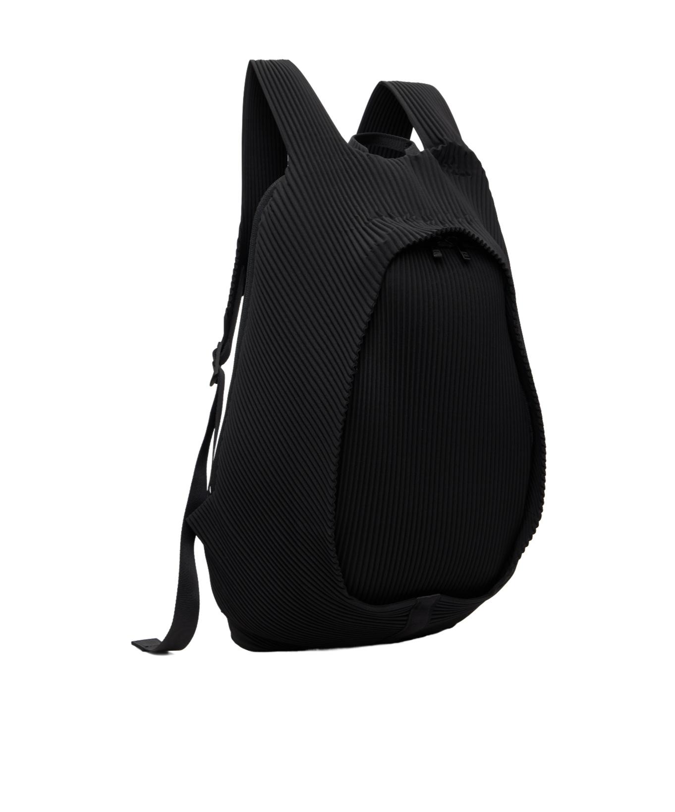 Homme Plissé Issey Miyake Pleated-Effect Backpack in Black for Men