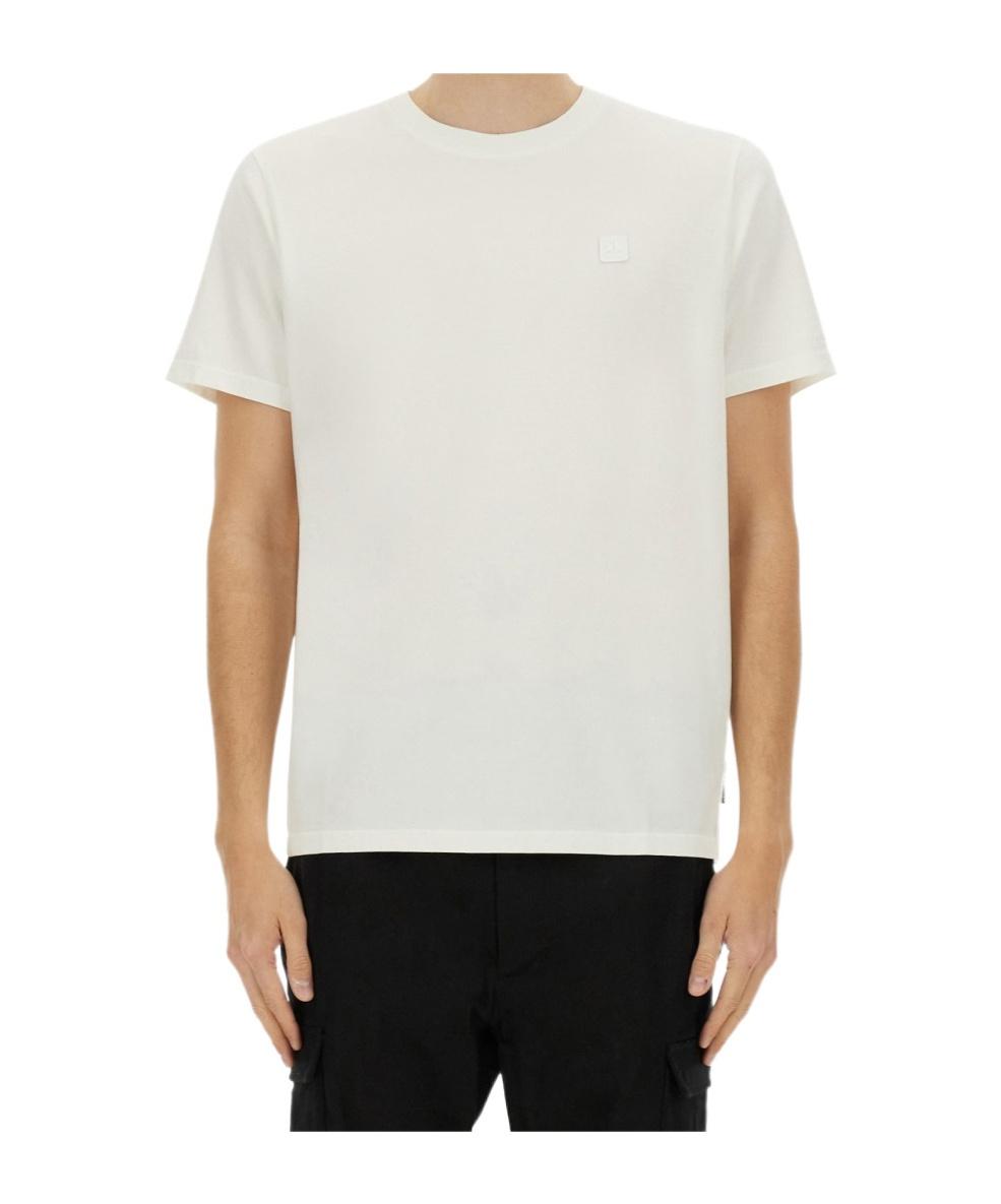 Moose Knuckles Logo Patch Crewneck T-Shirt in White for Men