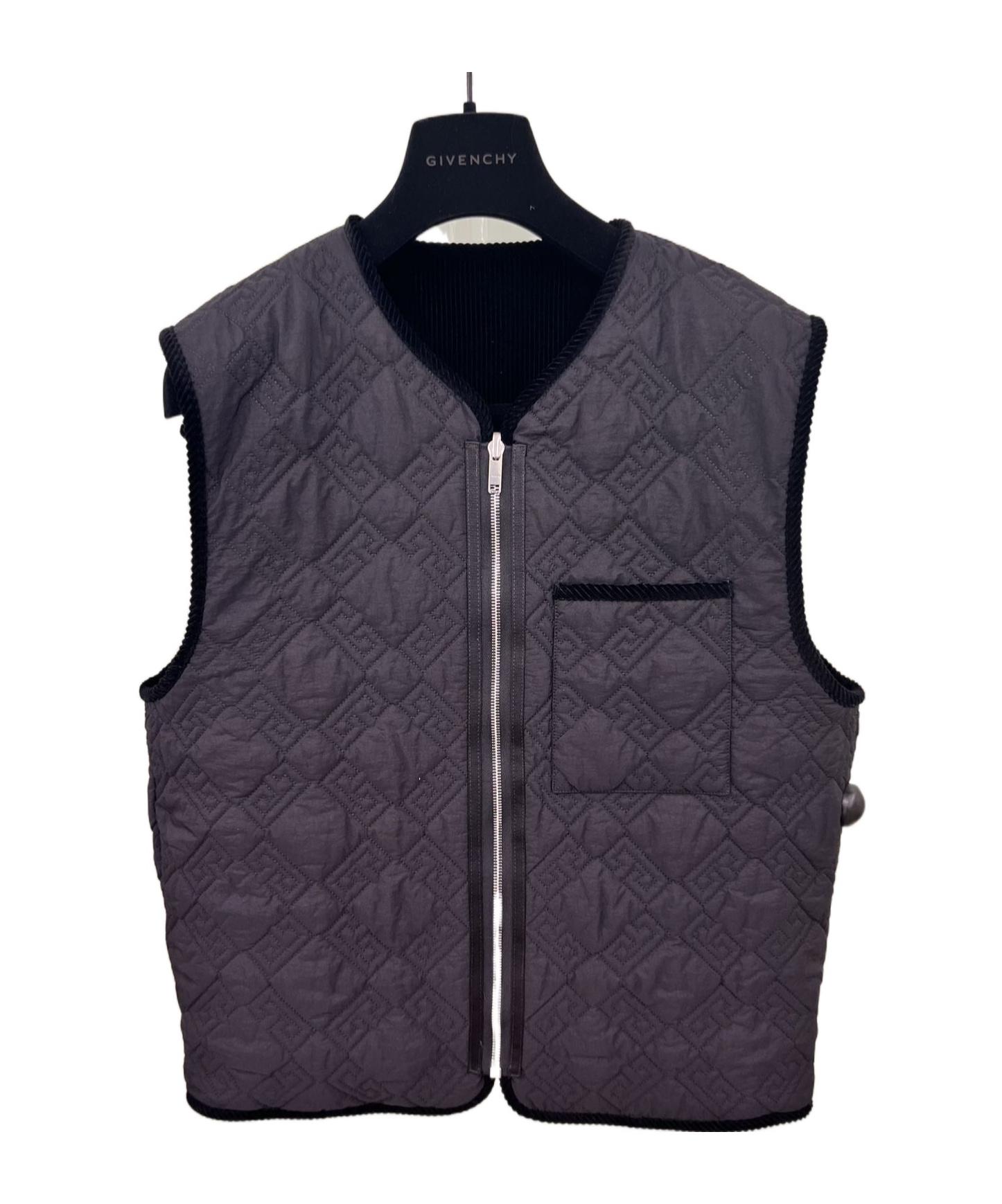 givenchy--Double-Sided-Vest.jpeg givenchy--Double-Sided-Vest.jpeg