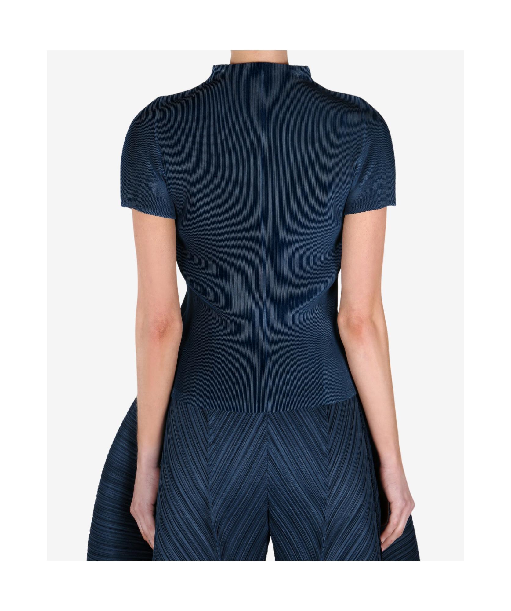 MIST BASICS – ISSEY MIYAKE ONLINE STORE