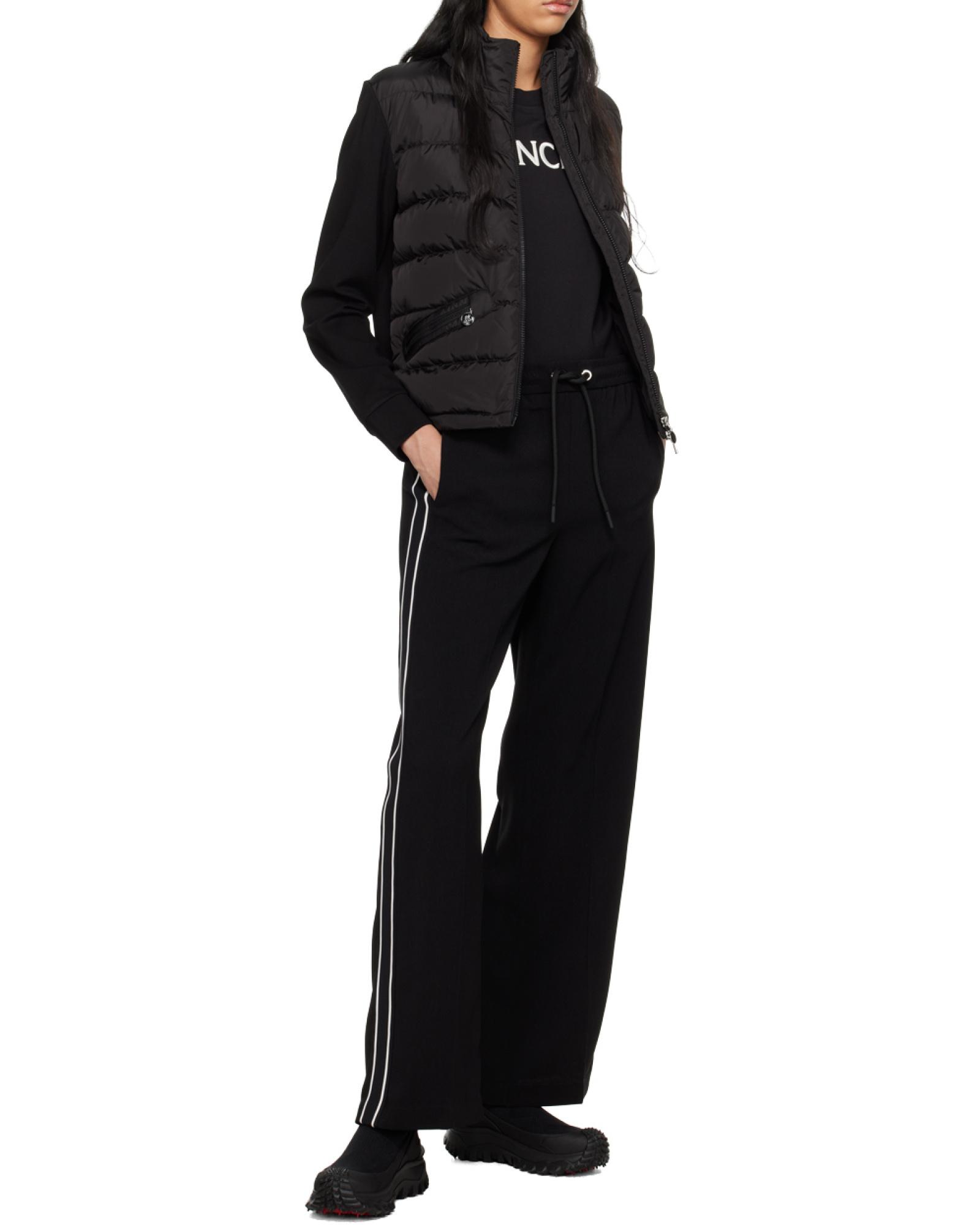Moncler Panelled Zip-Up Puffer Jacket in Black | Lyst