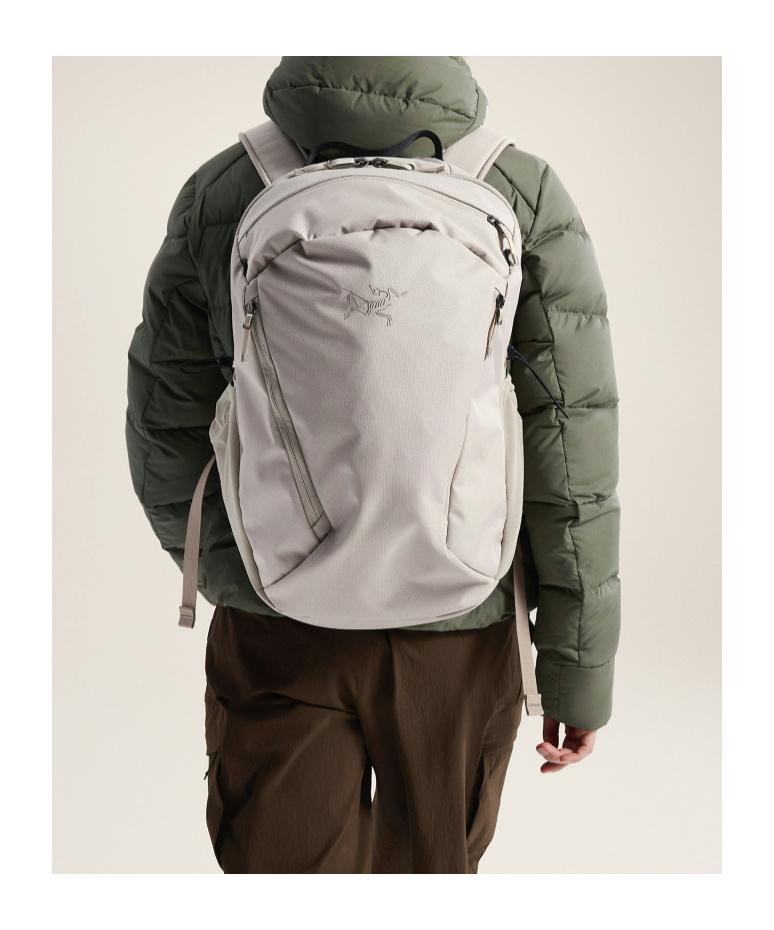 Arc'teryx Mantis 26 グレー Arc'teryx Mantis 26 Backpack | Zappos.com
