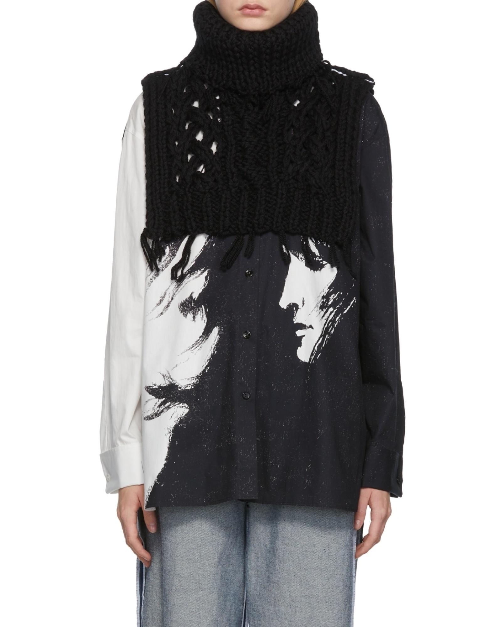 MM6 by Maison Martin Margiela Scarves and mufflers for Women MM6 by Maison Martin Margiela Scarves and mufflers for Women